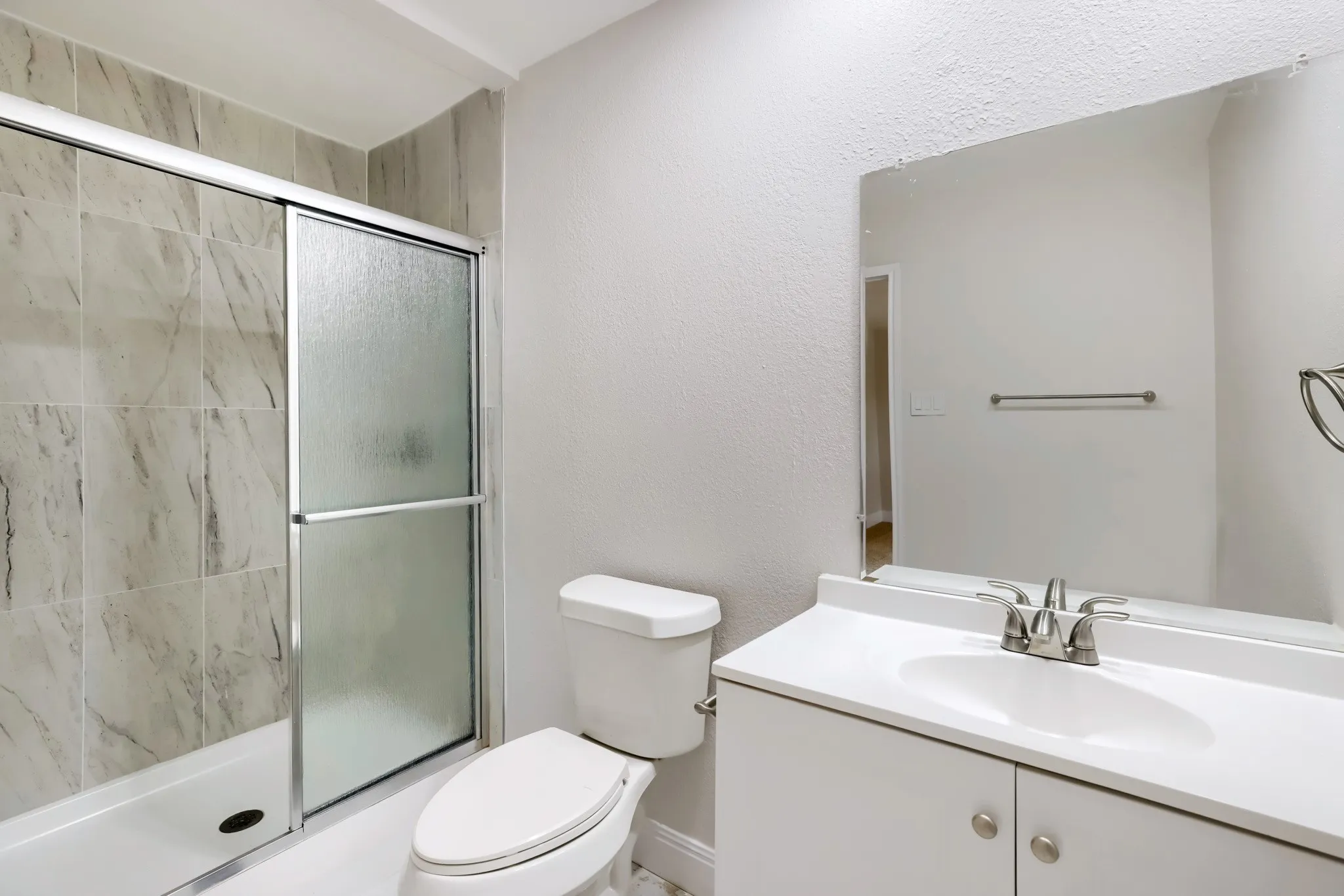 Single Family Residence For Sale in Dallas County , 815 Fleming Trail, Richardson, Texas 75081, 3 Bedroom, 2 Bathroom, 2 Garage spaces, 1,947 Sqft, built in 1978, mls#21165919, Real Estate Agent in Richardson, Homes For Sale in Dallas county, Homes For Sale in Richardson, Realtor in Richardson Texas, Real Estate Brokerage Independent Realty Texas, Luminita Cordes Realtor