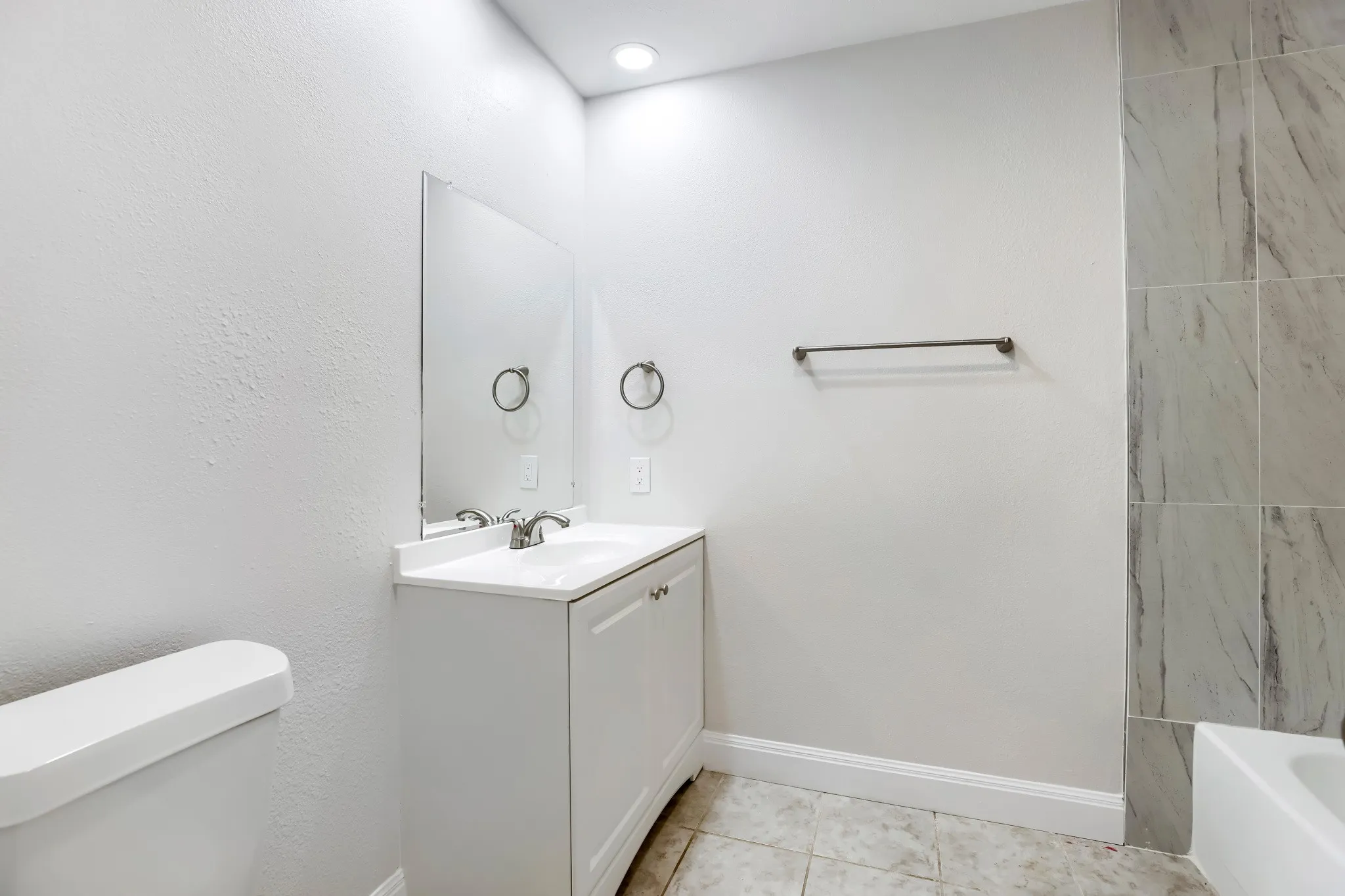 Single Family Residence For Sale in Dallas County , 815 Fleming Trail, Richardson, Texas 75081, 3 Bedroom, 2 Bathroom, 2 Garage spaces, 1,947 Sqft, built in 1978, mls#21165919, Real Estate Agent in Richardson, Homes For Sale in Dallas county, Homes For Sale in Richardson, Realtor in Richardson Texas, Real Estate Brokerage Independent Realty Texas, Luminita Cordes Realtor