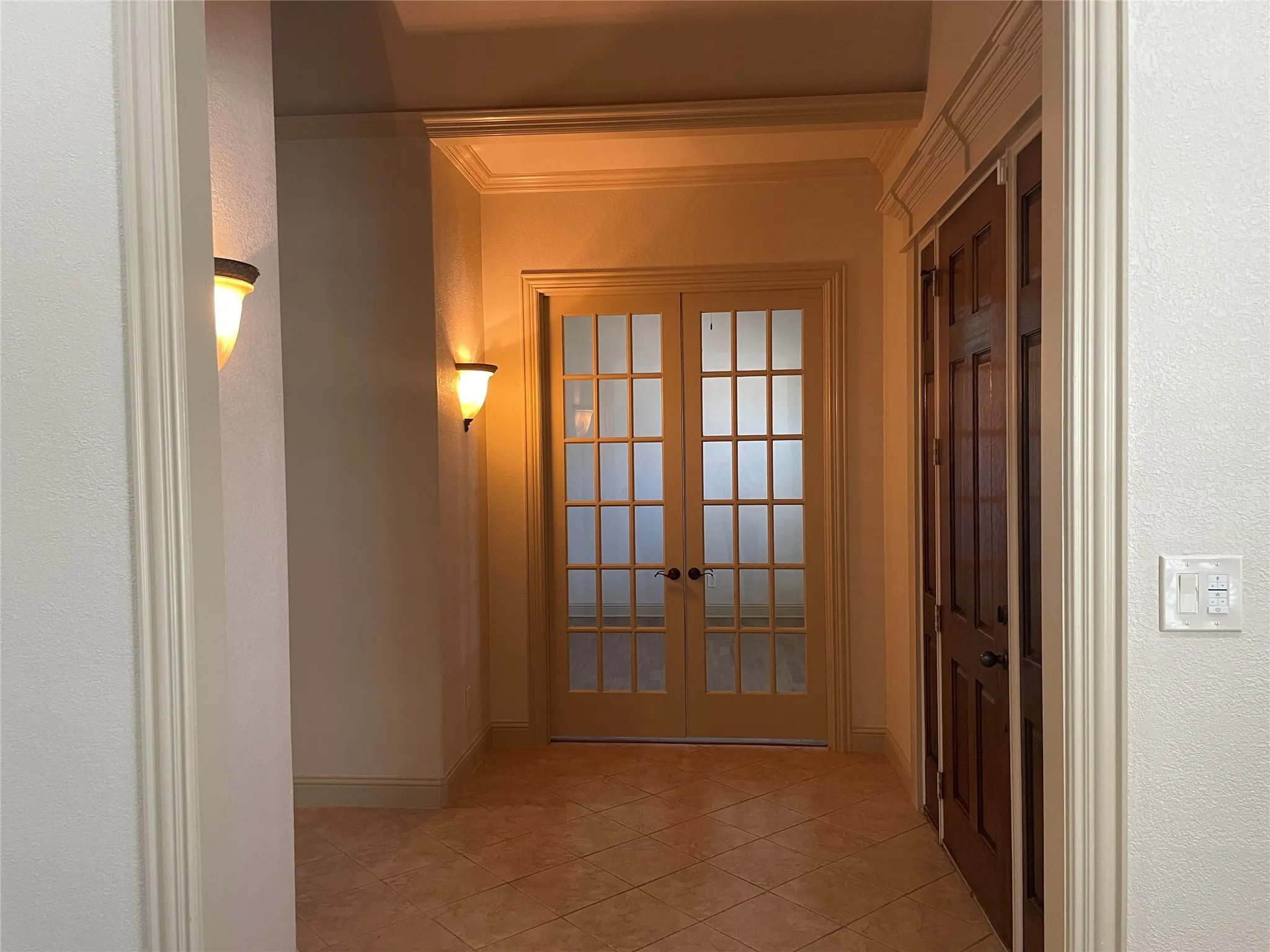 Single Family Residence For Rent in Rockwall County , 326 Harborview Drive, Rockwall, Texas 75032, 3 Bedrooms, 2 Bathrooms, 3 Garage spaces, 2,744 Sqft, built in 2007, Price $3,100, mls#21331115, Real Estate Agent in Rockwall, Homes For Rent in Rockwall county, Homes For Rent in Rockwall, Realtor in Rockwall Texas, Real Estate Brokerage Independent Realty Texas, Luminita Cordes Realtor
