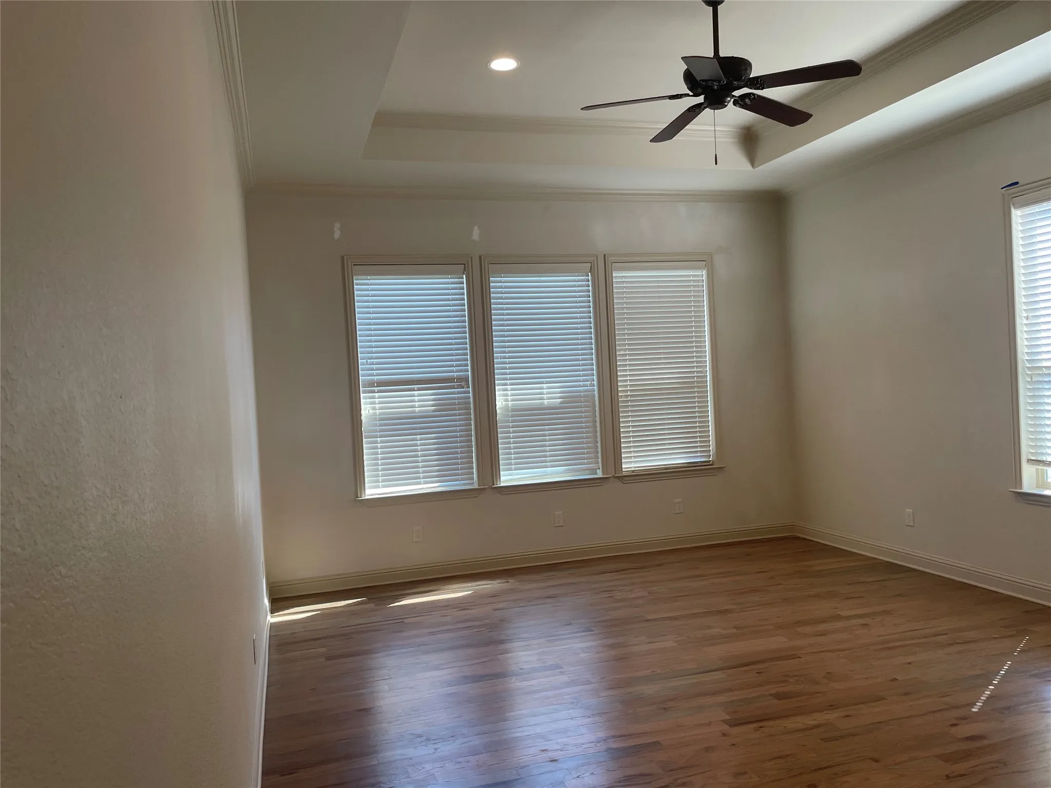 Single Family Residence For Rent in Rockwall County , 326 Harborview Drive, Rockwall, Texas 75032, 3 Bedrooms, 2 Bathrooms, 3 Garage spaces, 2,744 Sqft, built in 2007, Price $3,100, mls#21331115, Real Estate Agent in Rockwall, Homes For Rent in Rockwall county, Homes For Rent in Rockwall, Realtor in Rockwall Texas, Real Estate Brokerage Independent Realty Texas, Luminita Cordes Realtor