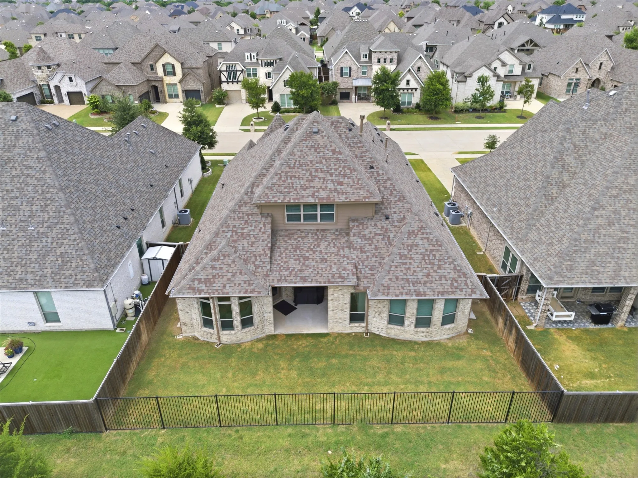 Single Family Residence For Sale in Rockwall County , 3437 Ridgecross Drive, Rockwall, Texas 75087, 4 Bedroom, 4 Bathroom, 3 Garage spaces, 3,211 Sqft, built in 2023, mls#21325336, Real Estate Agent in Rockwall, Homes For Sale in Rockwall county, Homes For Sale in Rockwall, Realtor in Rockwall Texas, Real Estate Brokerage Independent Realty Texas, Luminita Cordes Realtor
