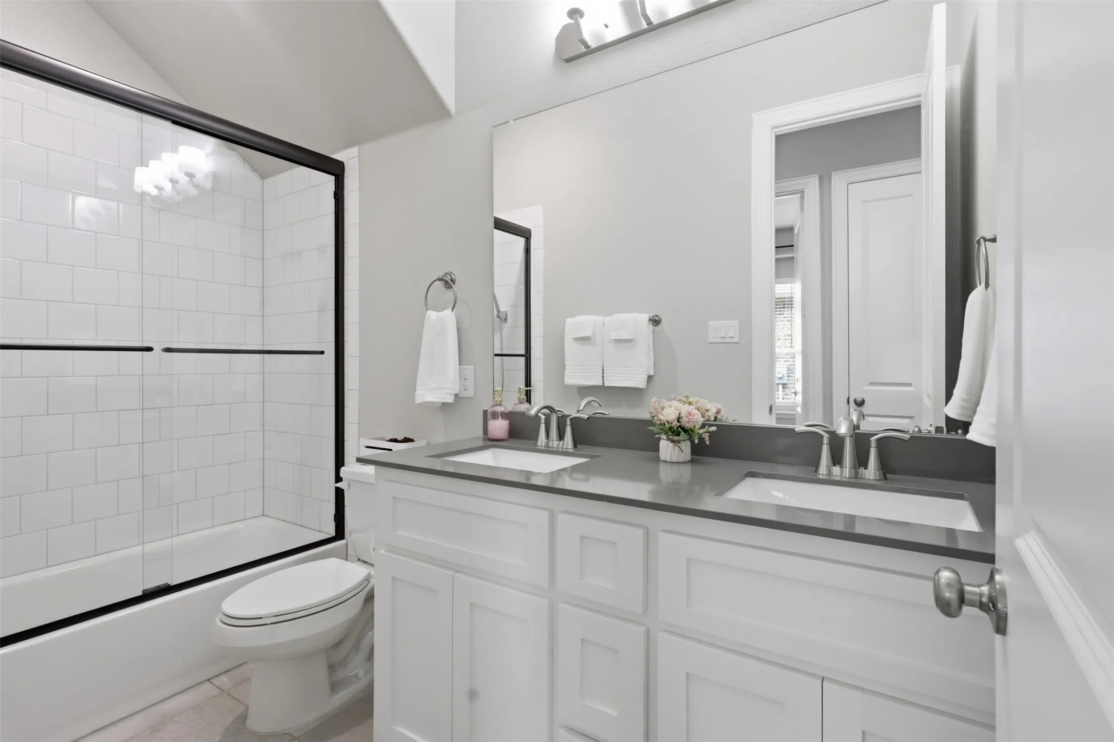 Single Family Residence For Sale in Rockwall County , 3437 Ridgecross Drive, Rockwall, Texas 75087, 4 Bedroom, 4 Bathroom, 3 Garage spaces, 3,211 Sqft, built in 2023, mls#21325336, Real Estate Agent in Rockwall, Homes For Sale in Rockwall county, Homes For Sale in Rockwall, Realtor in Rockwall Texas, Real Estate Brokerage Independent Realty Texas, Luminita Cordes Realtor