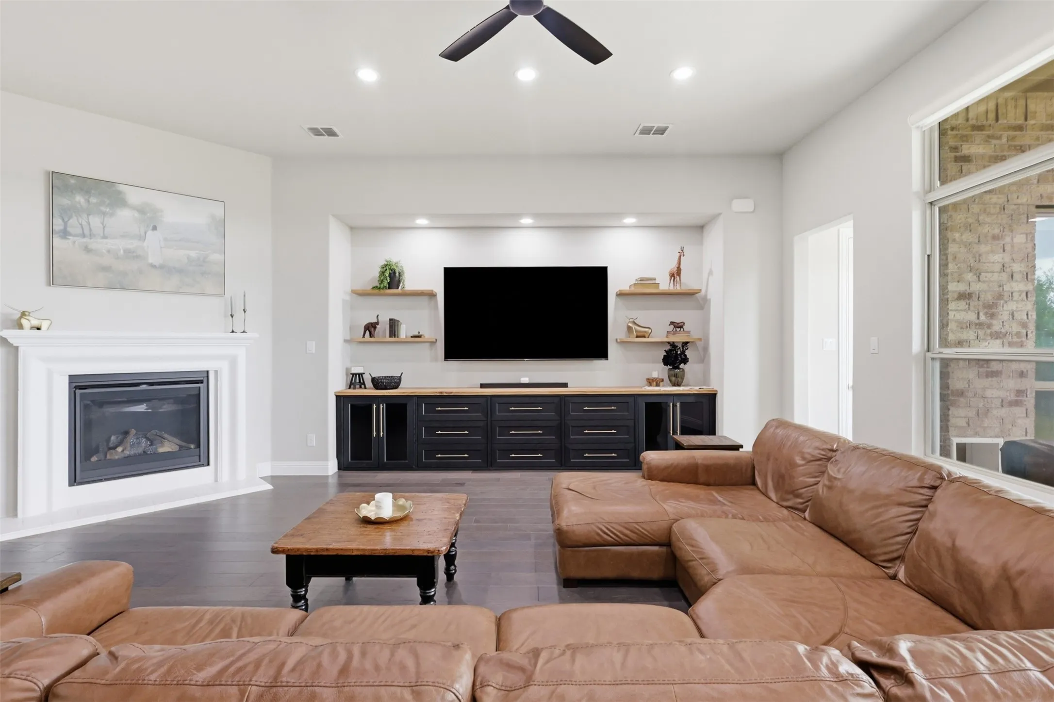 Single Family Residence For Sale in Rockwall County , 3437 Ridgecross Drive, Rockwall, Texas 75087, 4 Bedroom, 4 Bathroom, 3 Garage spaces, 3,211 Sqft, built in 2023, mls#21325336, Real Estate Agent in Rockwall, Homes For Sale in Rockwall county, Homes For Sale in Rockwall, Realtor in Rockwall Texas, Real Estate Brokerage Independent Realty Texas, Luminita Cordes Realtor