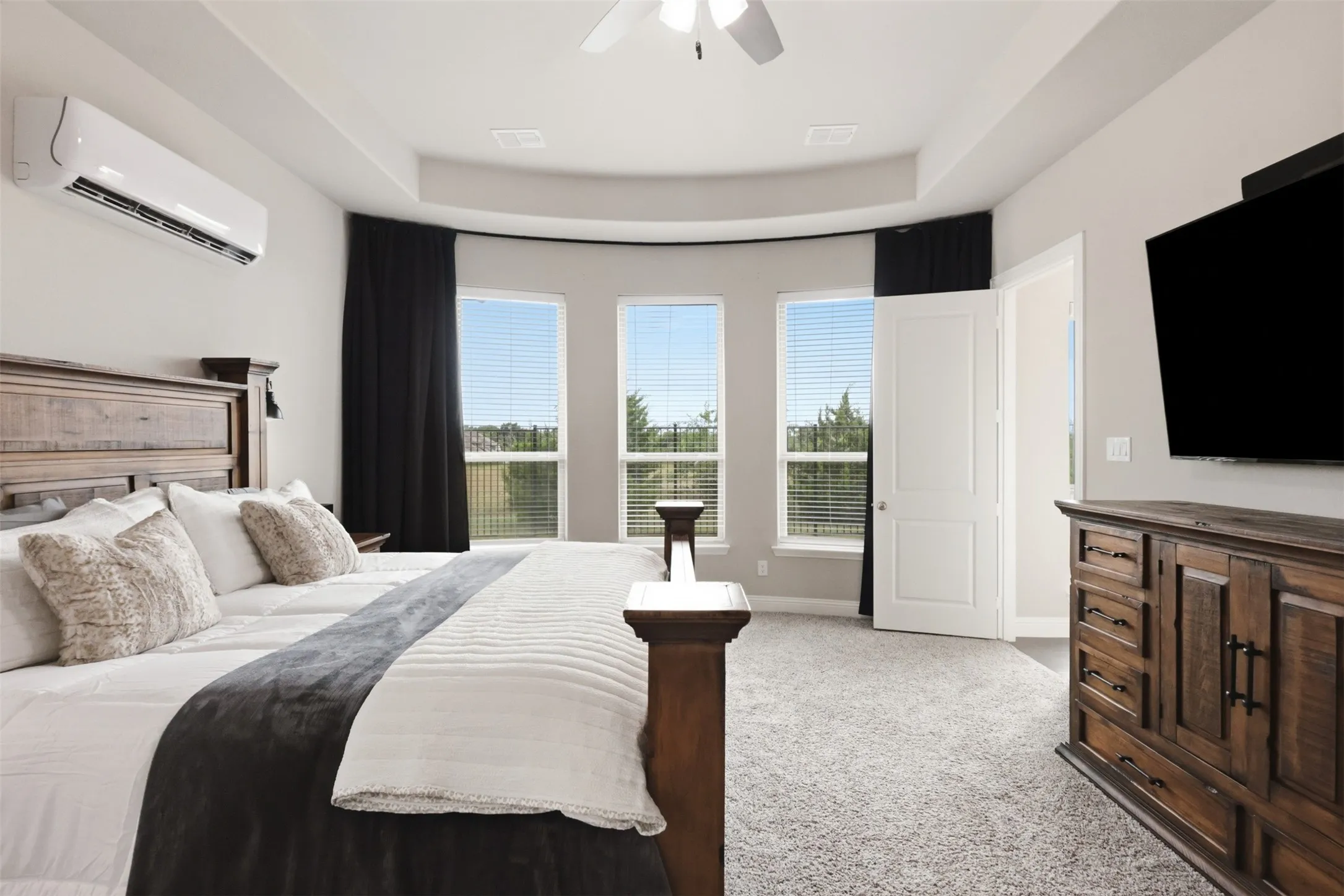 Single Family Residence For Sale in Rockwall County , 3437 Ridgecross Drive, Rockwall, Texas 75087, 4 Bedroom, 4 Bathroom, 3 Garage spaces, 3,211 Sqft, built in 2023, mls#21325336, Real Estate Agent in Rockwall, Homes For Sale in Rockwall county, Homes For Sale in Rockwall, Realtor in Rockwall Texas, Real Estate Brokerage Independent Realty Texas, Luminita Cordes Realtor