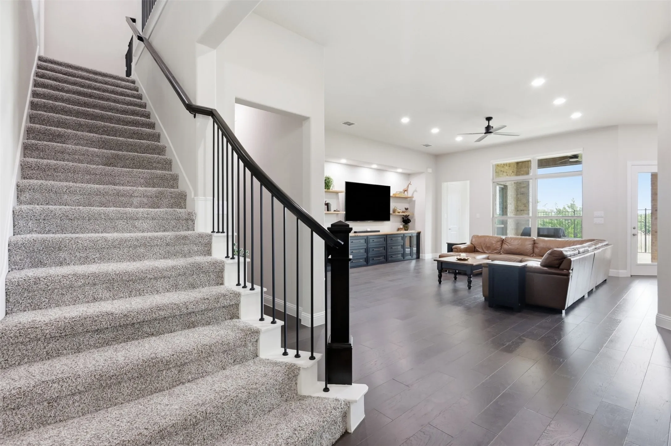 Single Family Residence For Sale in Rockwall County , 3437 Ridgecross Drive, Rockwall, Texas 75087, 4 Bedroom, 4 Bathroom, 3 Garage spaces, 3,211 Sqft, built in 2023, mls#21325336, Real Estate Agent in Rockwall, Homes For Sale in Rockwall county, Homes For Sale in Rockwall, Realtor in Rockwall Texas, Real Estate Brokerage Independent Realty Texas, Luminita Cordes Realtor
