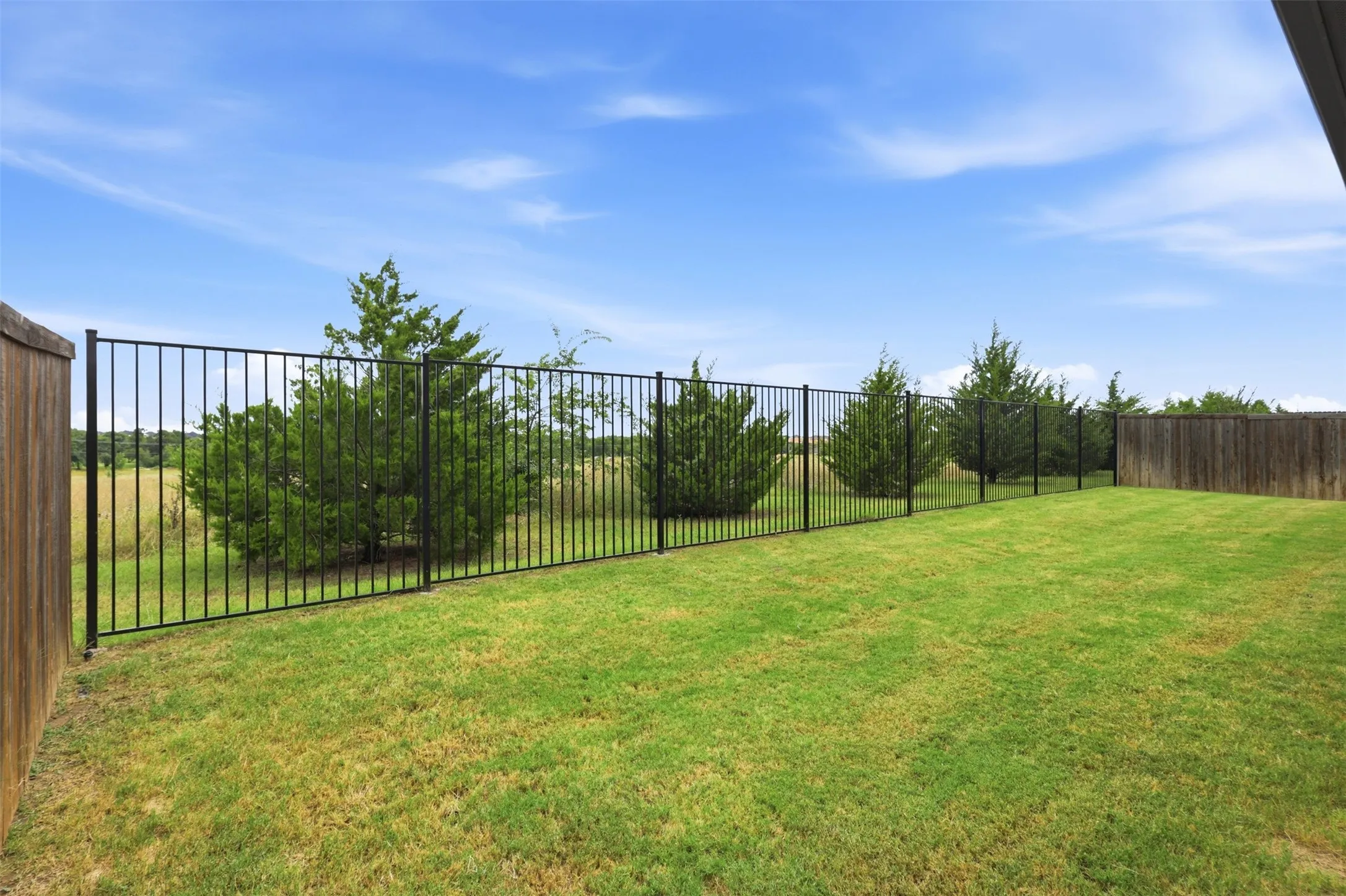 Single Family Residence For Sale in Rockwall County , 3437 Ridgecross Drive, Rockwall, Texas 75087, 4 Bedroom, 4 Bathroom, 3 Garage spaces, 3,211 Sqft, built in 2023, mls#21325336, Real Estate Agent in Rockwall, Homes For Sale in Rockwall county, Homes For Sale in Rockwall, Realtor in Rockwall Texas, Real Estate Brokerage Independent Realty Texas, Luminita Cordes Realtor
