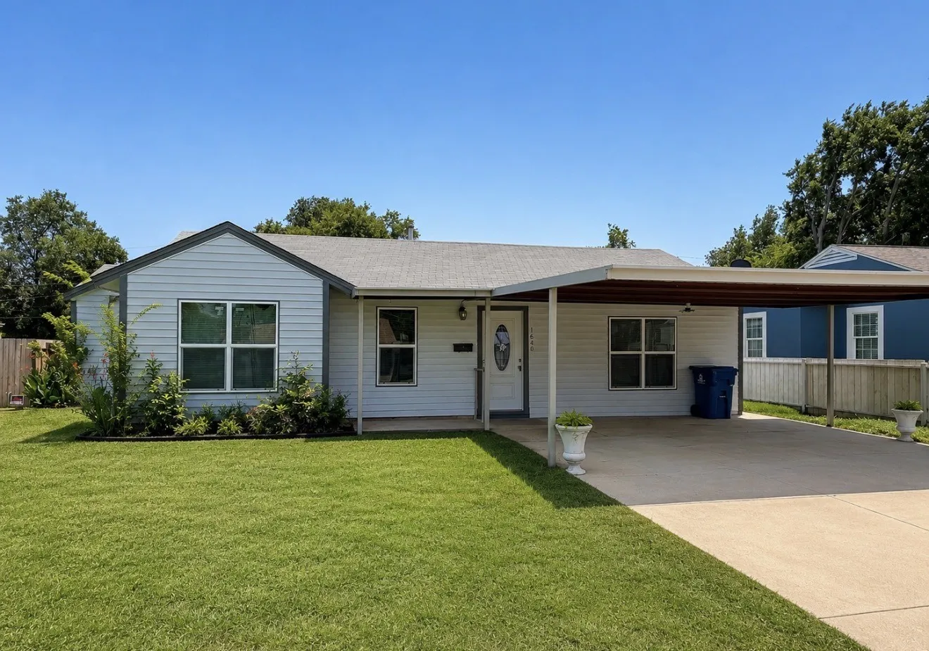 Single Family Residence For Sale in Tarrant County , 1640 Glenn Drive, Blue Mound, Texas 76131, 3 Bedroom, 1 Bathroom, Garage spaces, 1,119 Sqft, built in 1954, mls#21331267, Real Estate Agent in Blue Mound, Homes For Sale in Tarrant county, Homes For Sale in Blue Mound, Realtor in Blue Mound Texas, Real Estate Brokerage Independent Realty Texas, Luminita Cordes Realtor