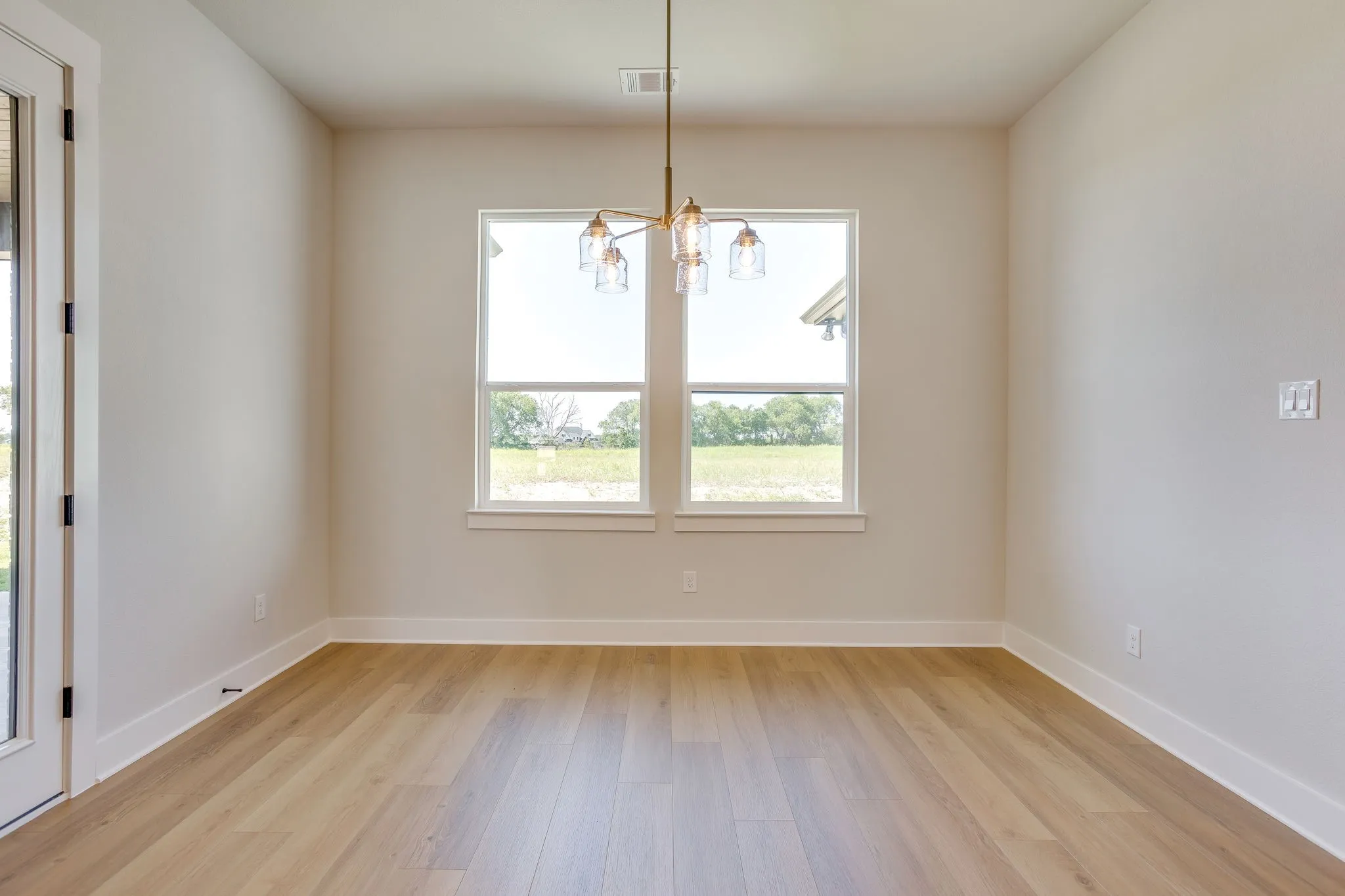 Single Family Residence For Sale in Ellis County , 2830 Guadalupe Peak, Waxahachie, Texas 75167, 4 Bedrooms, 3 Bathrooms, 3 Garage spaces, 2,742 Sqft, built in 2026, Price $699,990, mls#21330231, Real Estate Agent in Waxahachie, Homes For Sale in Ellis county, Homes For Sale in Waxahachie, Realtor in Waxahachie Texas, Real Estate Brokerage Independent Realty Texas, Luminita Cordes Realtor
