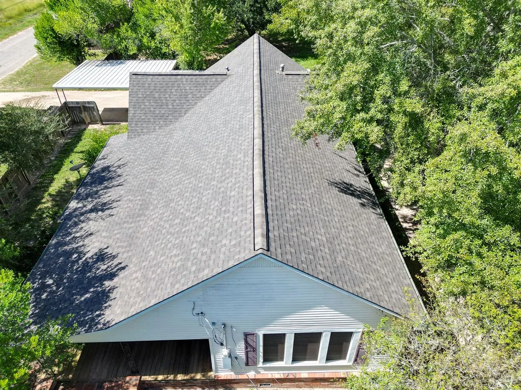 Single Family Residence For Sale in Houston County , 211 S Olive Street, Grapeland, Texas 75844, 2 Bedroom, 2 Bathroom, Garage spaces, 1,464 Sqft, built in 1930, mls#21331283, Real Estate Agent in Grapeland, Homes For Sale in Houston county, Homes For Sale in Grapeland, Realtor in Grapeland Texas, Real Estate Brokerage Independent Realty Texas, Luminita Cordes Realtor