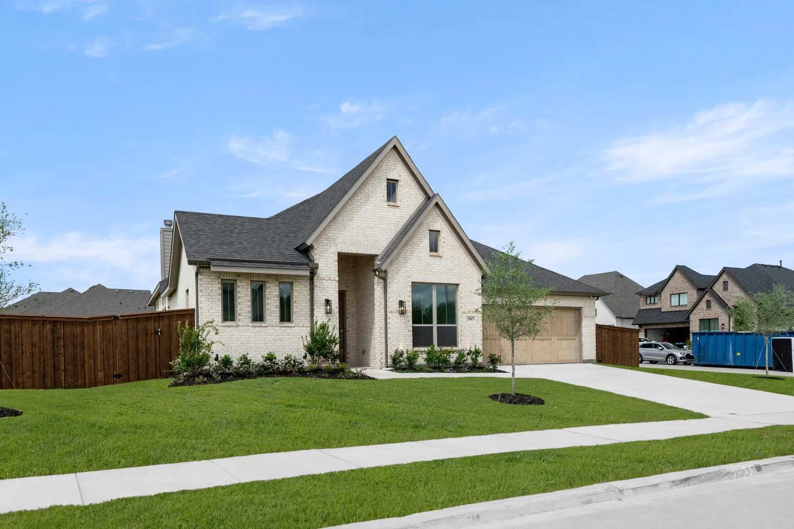 3043 Farmhouse- Front-2