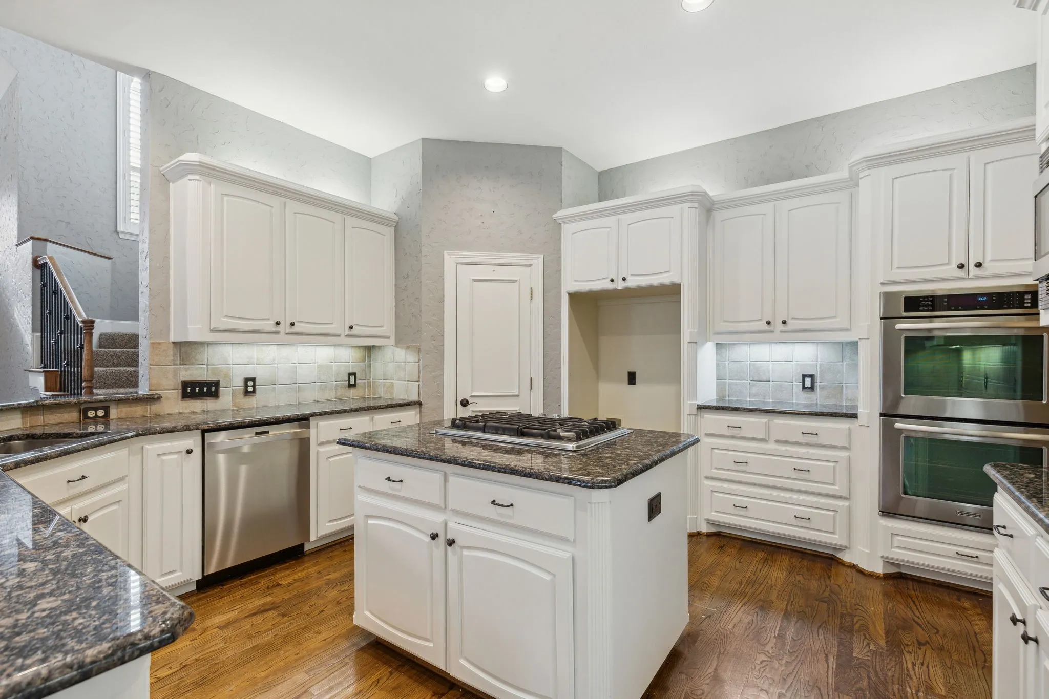 Single Family Residence For Rent in Denton County , 5004 Seville Lane, Flower Mound, Texas 75028, 4 Bedroom, 4 Bathroom, 3 Garage spaces, 4,165 Sqft, built in 2021, mls#21331298, Real Estate Agent in Flower Mound, Homes For Rent in Denton county, Homes For Rent in Flower Mound, Realtor in Flower Mound Texas, Real Estate Brokerage Independent Realty Texas, Luminita Cordes Realtor