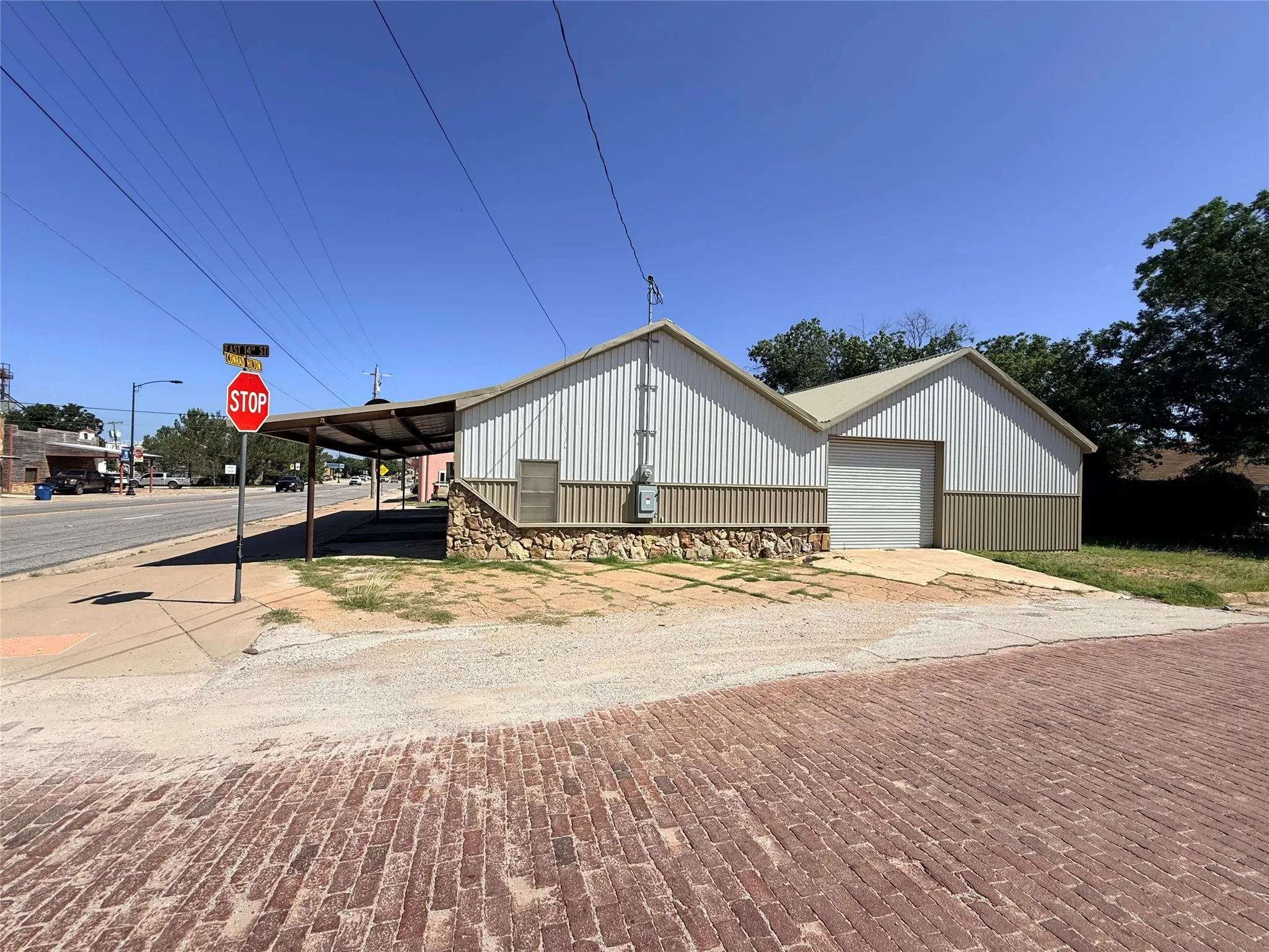 Retail For Sale in Eastland County , 1309 Conrad Hilton Avenue, Cisco, Texas 76437, 0, 0, Garage spaces, 3,596 Sqft, built in 2000, Price $150,000, mls#21324320, Real Estate Agent in Cisco, Homes For Sale in Eastland county, Homes For Sale in Cisco, Realtor in Cisco Texas, Real Estate Brokerage Independent Realty Texas, Luminita Cordes Realtor