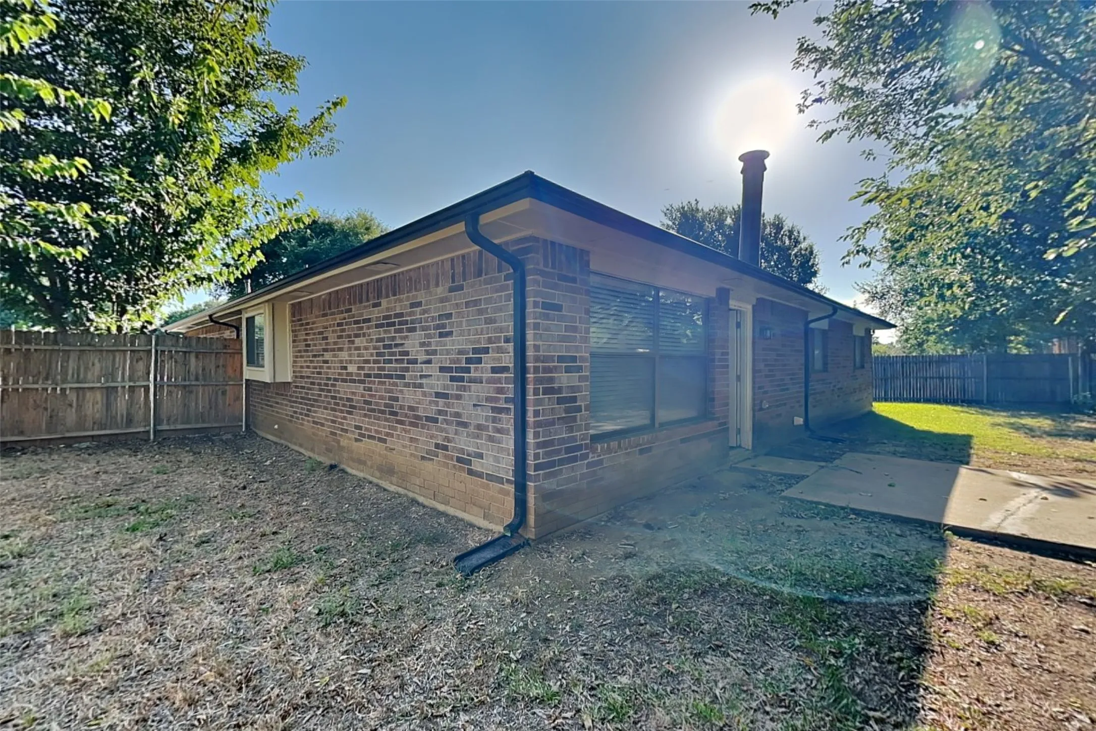 Single Family Residence For Rent in Denton County , 1319 Colony Court, Flower Mound, Texas 75028, 3 Bedroom, 2 Bathroom, 2 Garage spaces, 1,538 Sqft, built in 1984, mls#21331297, Real Estate Agent in Flower Mound, Homes For Rent in Denton county, Homes For Rent in Flower Mound, Realtor in Flower Mound Texas, Real Estate Brokerage Independent Realty Texas, Luminita Cordes Realtor