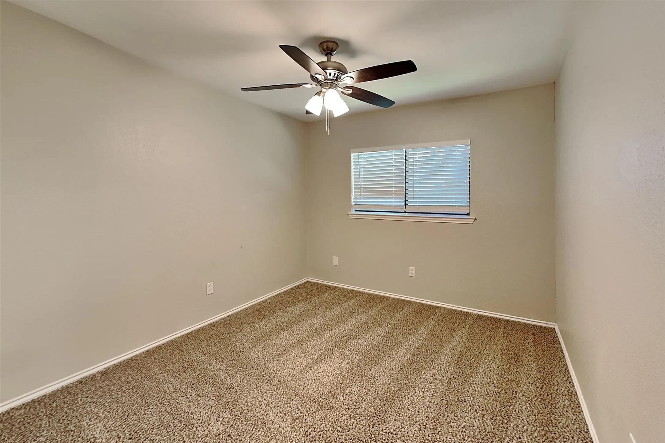 Single Family Residence For Rent in Denton County , 1319 Colony Court, Flower Mound, Texas 75028, 3 Bedroom, 2 Bathroom, 2 Garage spaces, 1,538 Sqft, built in 1984, mls#21331297, Real Estate Agent in Flower Mound, Homes For Rent in Denton county, Homes For Rent in Flower Mound, Realtor in Flower Mound Texas, Real Estate Brokerage Independent Realty Texas, Luminita Cordes Realtor