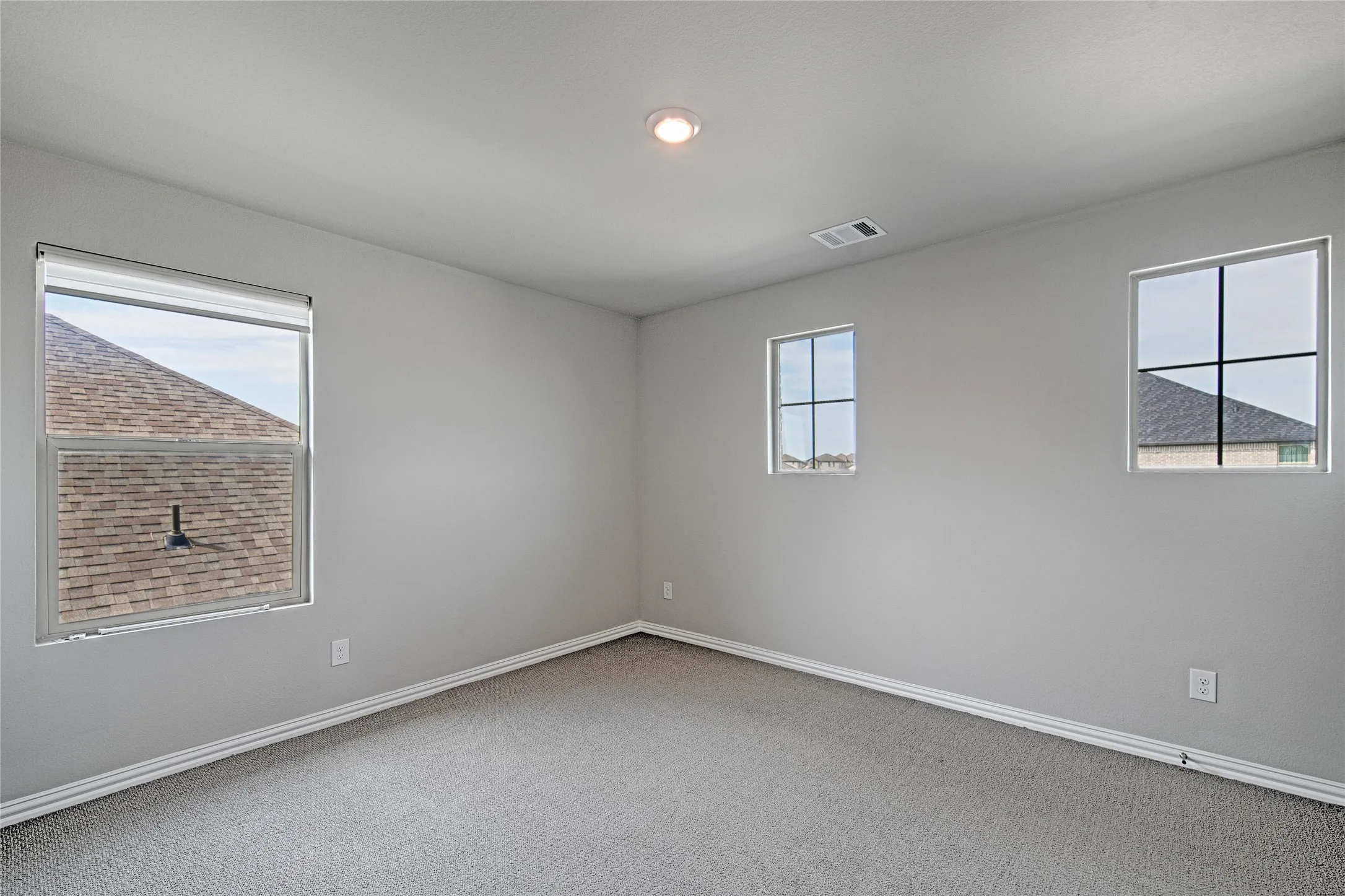 Single Family Residence For Rent in Collin County , 5107 Emerald Hill Drive, Princeton, Texas 75071, 4 Bedroom, 4 Bathroom, 2 Garage spaces, 3,111 Sqft, built in 2023, mls#21330838, Real Estate Agent in Princeton, Homes For Rent in Collin county, Homes For Rent in Princeton, Realtor in Princeton Texas, Real Estate Brokerage Independent Realty Texas, Luminita Cordes Realtor