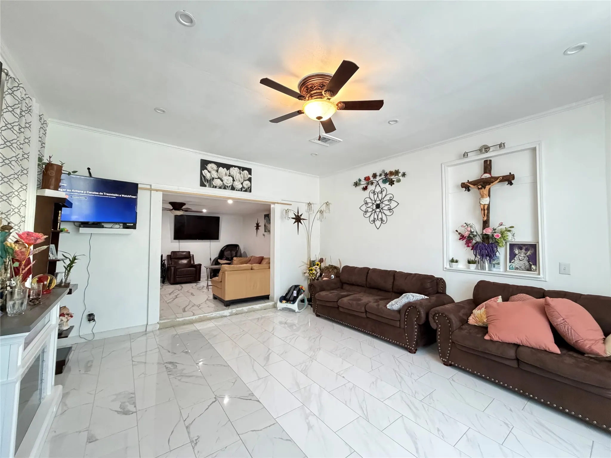 Single Family Residence For Sale in Kaufman County , 19685 County Road 4045a, Kemp, Texas 75143, 4 Bedroom, 2 Bathroom, Garage spaces, 3,202 Sqft, built in 1990, mls#21330271, Real Estate Agent in Kemp, Homes For Sale in Kaufman county, Homes For Sale in Kemp, Realtor in Kemp Texas, Real Estate Brokerage Independent Realty Texas, Luminita Cordes Realtor