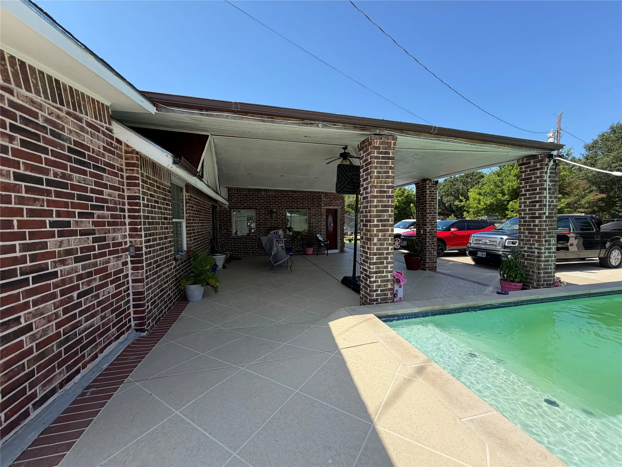 Single Family Residence For Sale in Kaufman County , 19685 County Road 4045a, Kemp, Texas 75143, 4 Bedroom, 2 Bathroom, Garage spaces, 3,202 Sqft, built in 1990, mls#21330271, Real Estate Agent in Kemp, Homes For Sale in Kaufman county, Homes For Sale in Kemp, Realtor in Kemp Texas, Real Estate Brokerage Independent Realty Texas, Luminita Cordes Realtor
