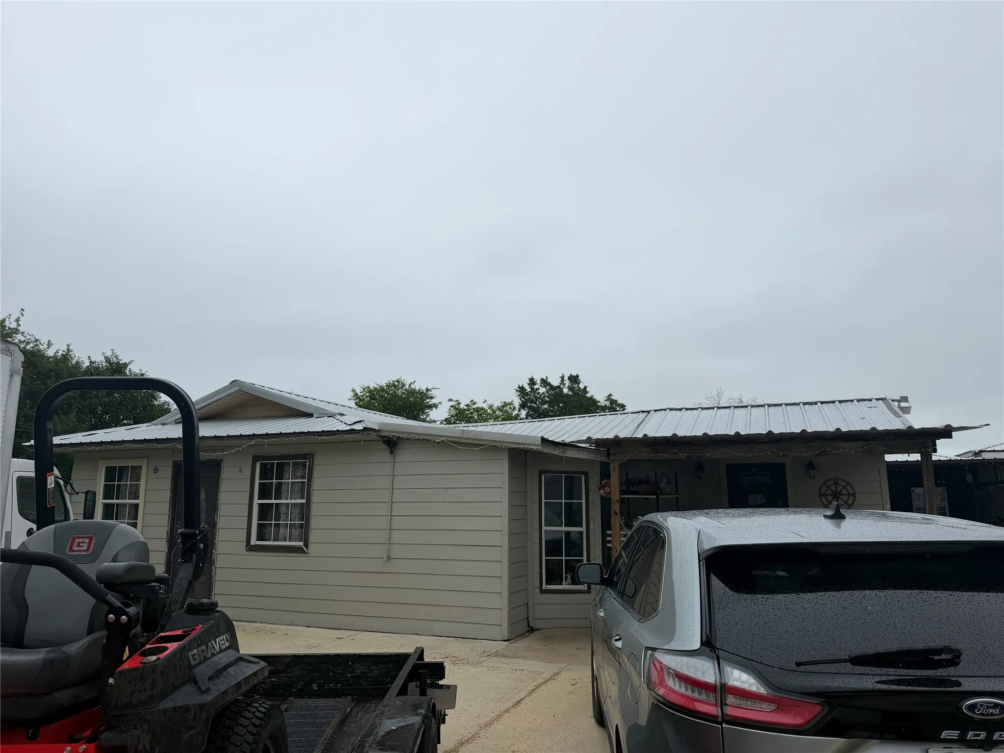 Single Family Residence For Sale in Kaufman County , 19685 County Road 4045a, Kemp, Texas 75143, 4 Bedroom, 2 Bathroom, Garage spaces, 3,202 Sqft, built in 1990, mls#21330271, Real Estate Agent in Kemp, Homes For Sale in Kaufman county, Homes For Sale in Kemp, Realtor in Kemp Texas, Real Estate Brokerage Independent Realty Texas, Luminita Cordes Realtor