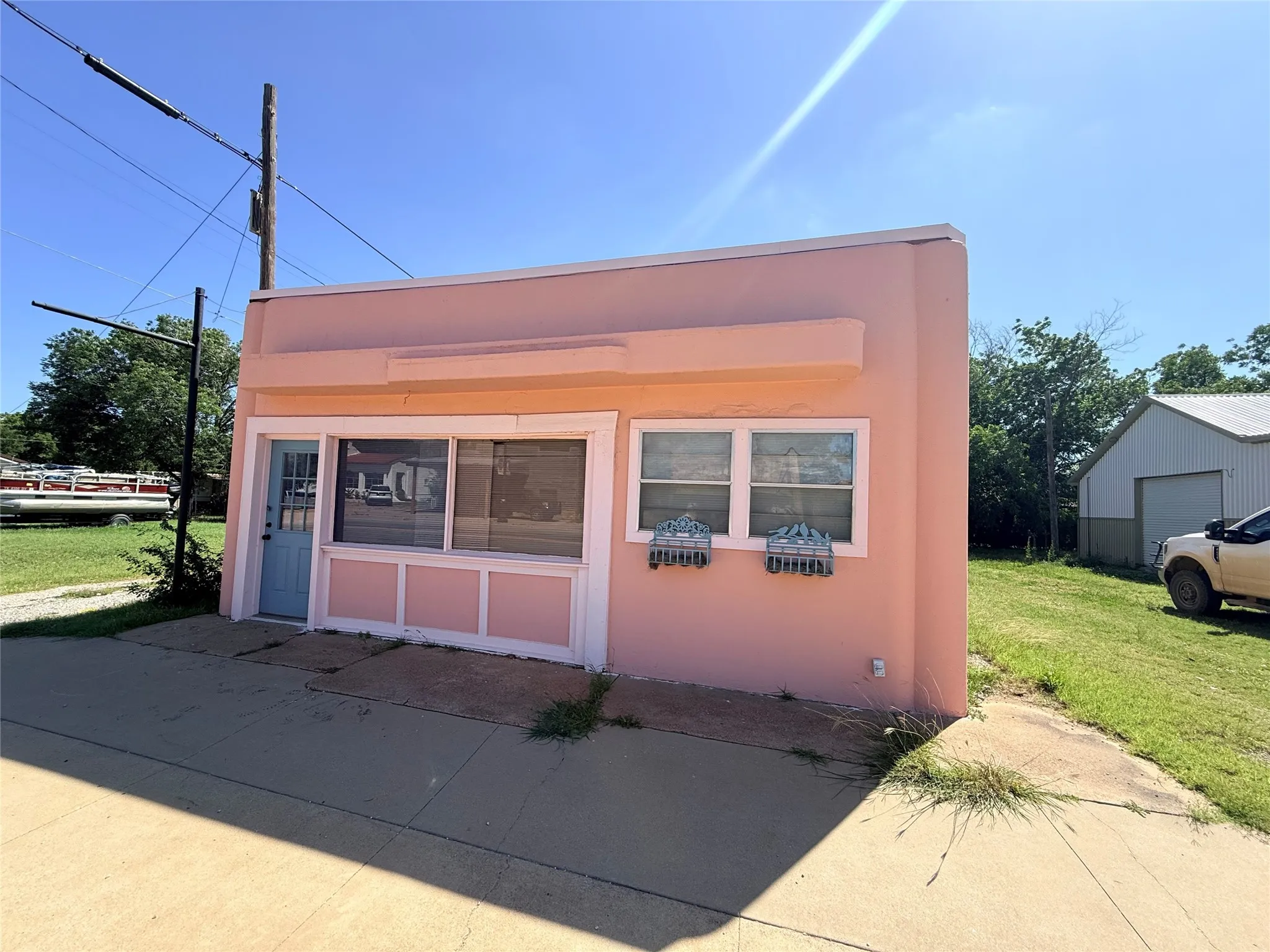 Retail For Sale in Eastland County , 1307 Conrad Hilton Boulevard, Cisco, Texas 76437, 0, 0, Garage spaces, 0 Sqft, built in 1945, Price $75,000, mls#21324215, Real Estate Agent in Cisco, Homes For Sale in Eastland county, Homes For Sale in Cisco, Realtor in Cisco Texas, Real Estate Brokerage Independent Realty Texas, Luminita Cordes Realtor