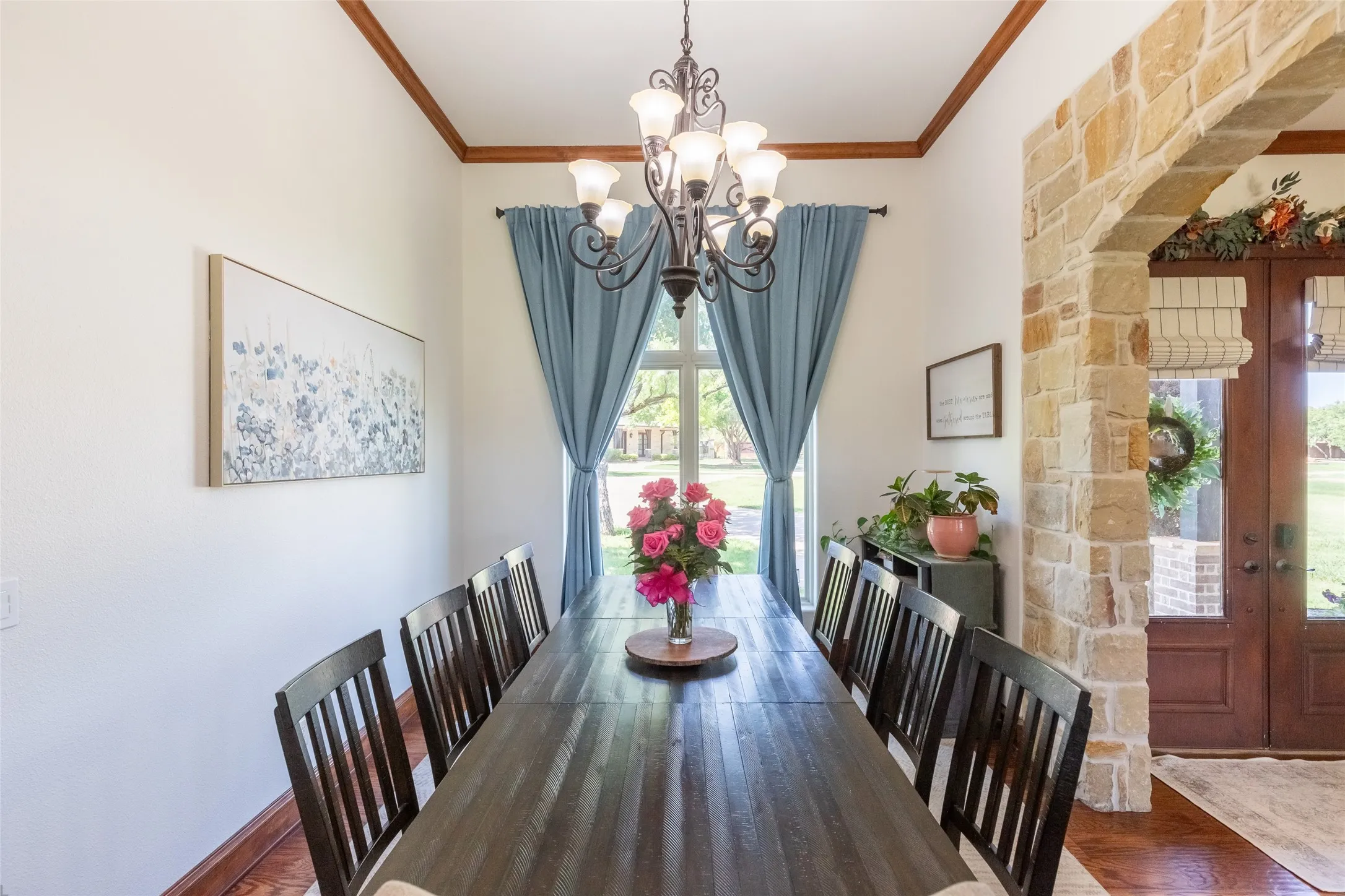 Single Family Residence For Sale in Taylor County , 4318 La Hacienda Drive, Abilene, Texas 79602, 3 Bedrooms, 3 Bathrooms, 3 Garage spaces, 2,820 Sqft, built in 2007, Price $760,000, mls#21329174, Real Estate Agent in Abilene, Homes For Sale in Taylor county, Homes For Sale in Abilene, Realtor in Abilene Texas, Real Estate Brokerage Independent Realty Texas, Luminita Cordes Realtor