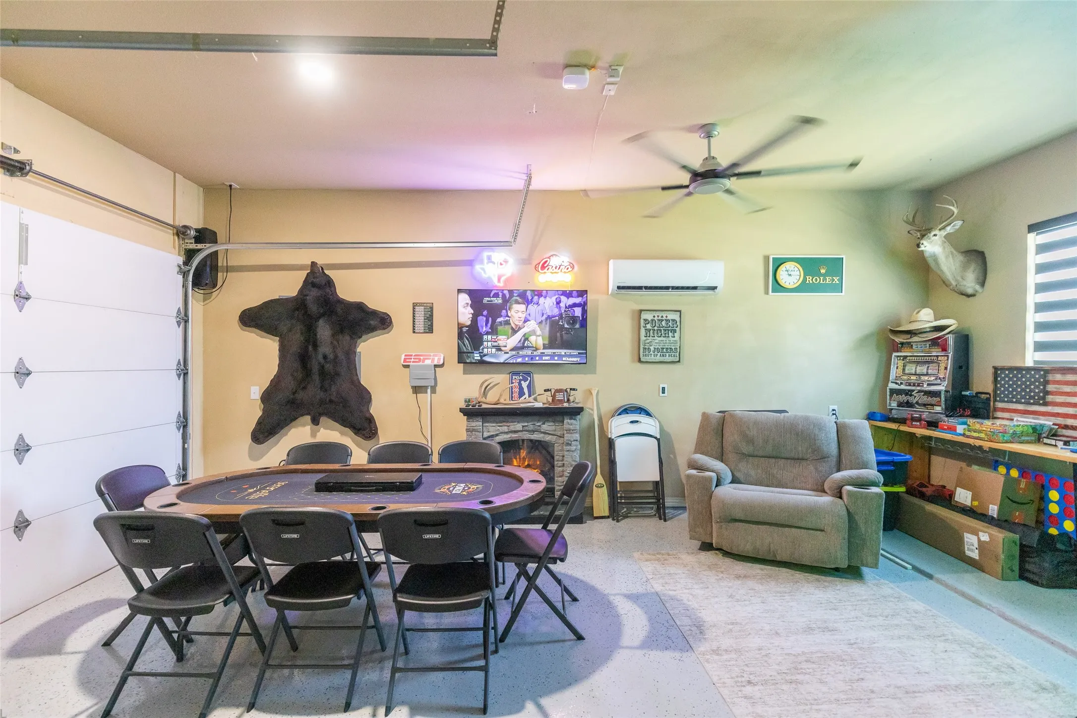 Heated and cooled garage.
