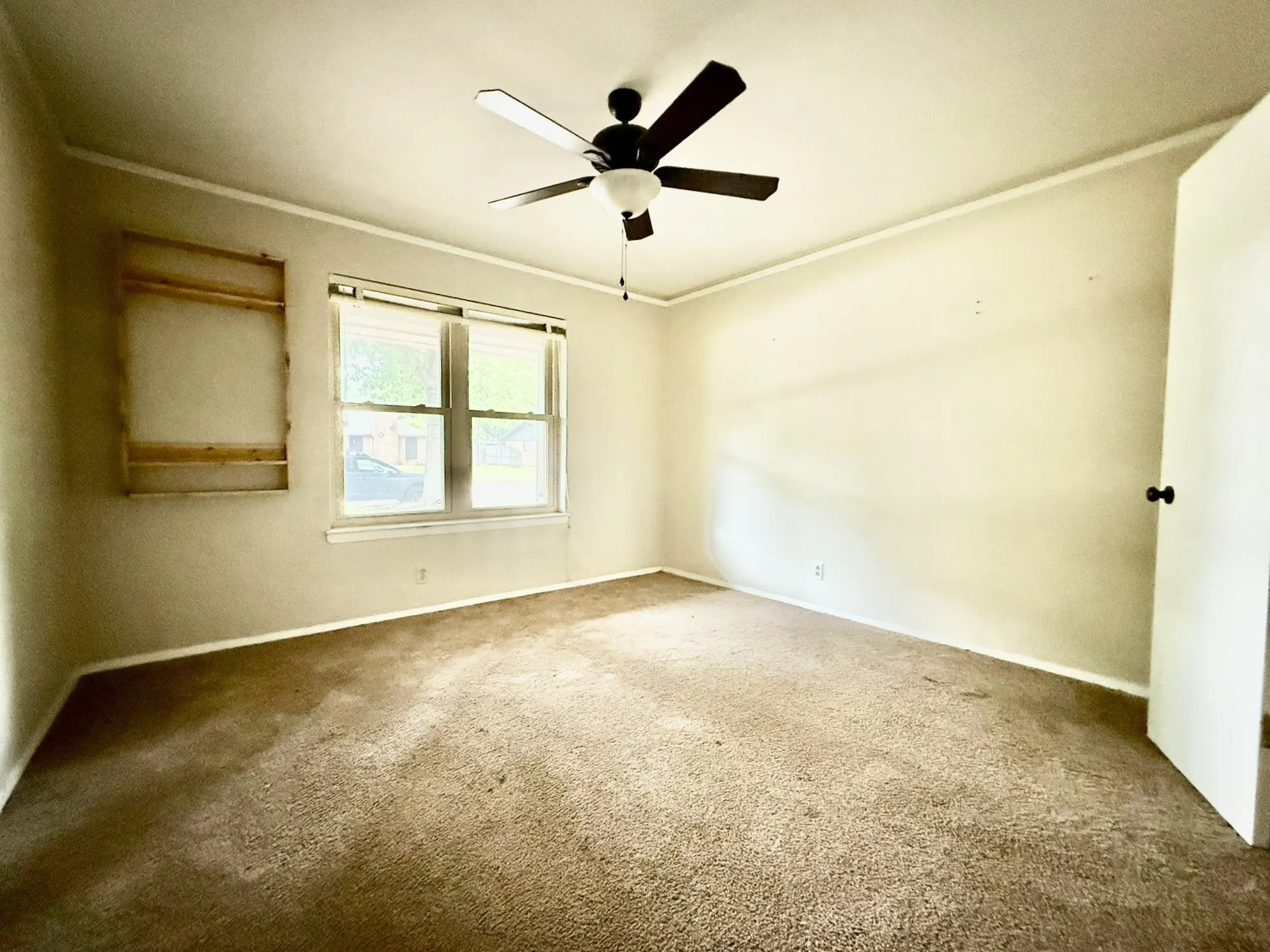 Single Family Residence For Sale in Tarrant County , 202 Juniper Street, Mansfield, Texas 76063, 3 Bedroom, 3 Bathroom, Garage spaces, 1,946 Sqft, built in 1965, mls#21331277, Real Estate Agent in Mansfield, Homes For Sale in Tarrant county, Homes For Sale in Mansfield, Realtor in Mansfield Texas, Real Estate Brokerage Independent Realty Texas, Luminita Cordes Realtor