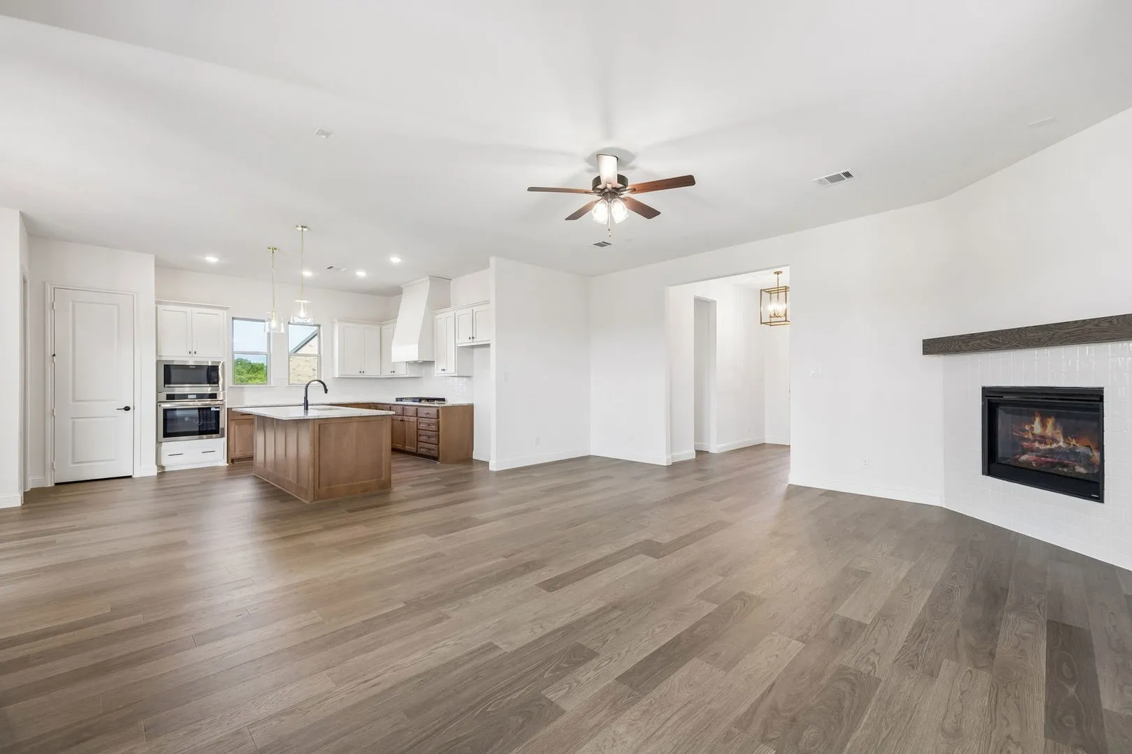 Single Family Residence For Sale in Ellis County , 2417 Rams Horn Drive, Waxahachie, Texas 75167, 4 Bedroom, 3 Bathroom, 2 Garage spaces, 2,183 Sqft, built in 2026, mls#21331293, Real Estate Agent in Waxahachie, Homes For Sale in Ellis county, Homes For Sale in Waxahachie, Realtor in Waxahachie Texas, Real Estate Brokerage Independent Realty Texas, Luminita Cordes Realtor