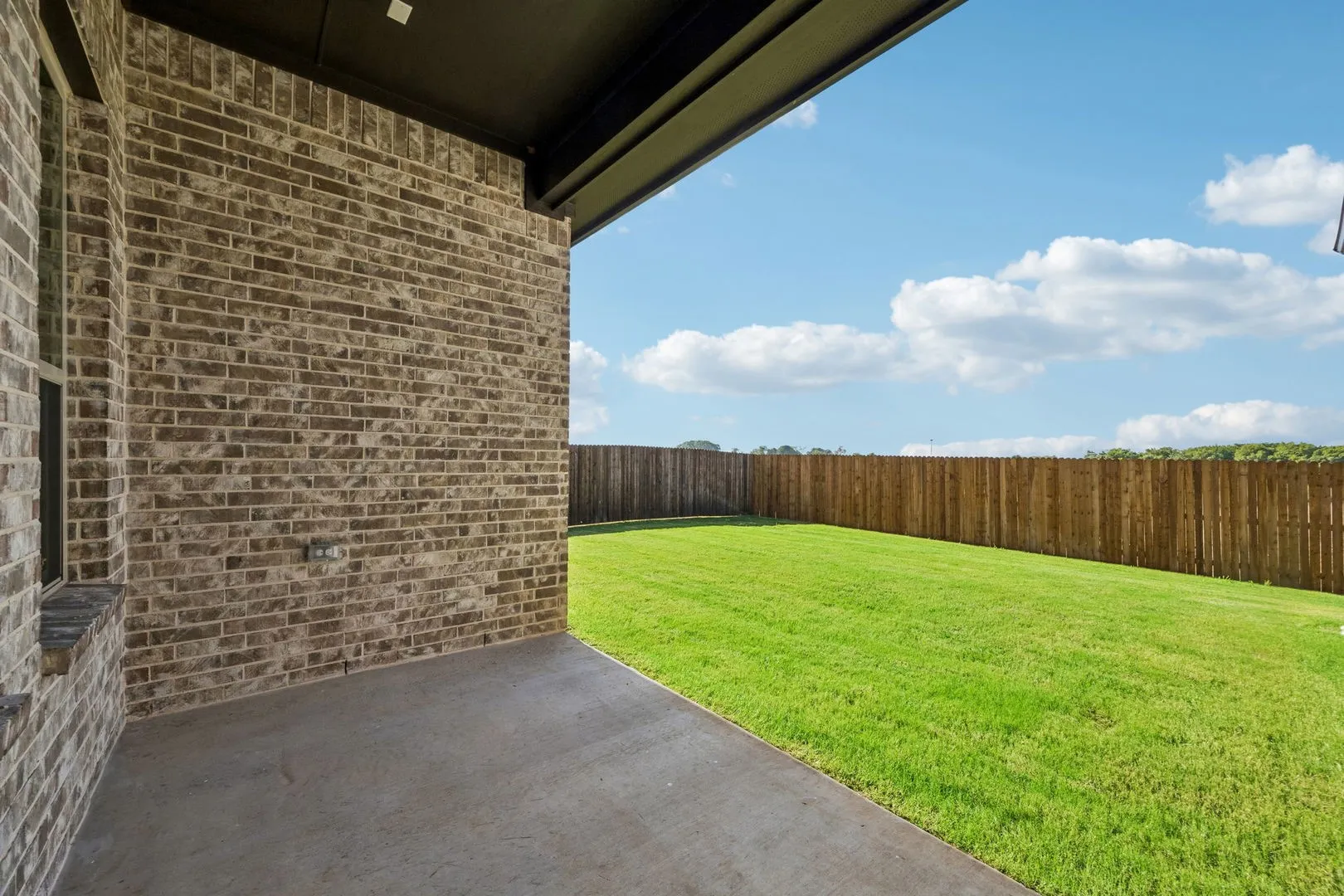 Single Family Residence For Sale in Ellis County , 2417 Rams Horn Drive, Waxahachie, Texas 75167, 4 Bedroom, 3 Bathroom, 2 Garage spaces, 2,183 Sqft, built in 2026, mls#21331293, Real Estate Agent in Waxahachie, Homes For Sale in Ellis county, Homes For Sale in Waxahachie, Realtor in Waxahachie Texas, Real Estate Brokerage Independent Realty Texas, Luminita Cordes Realtor