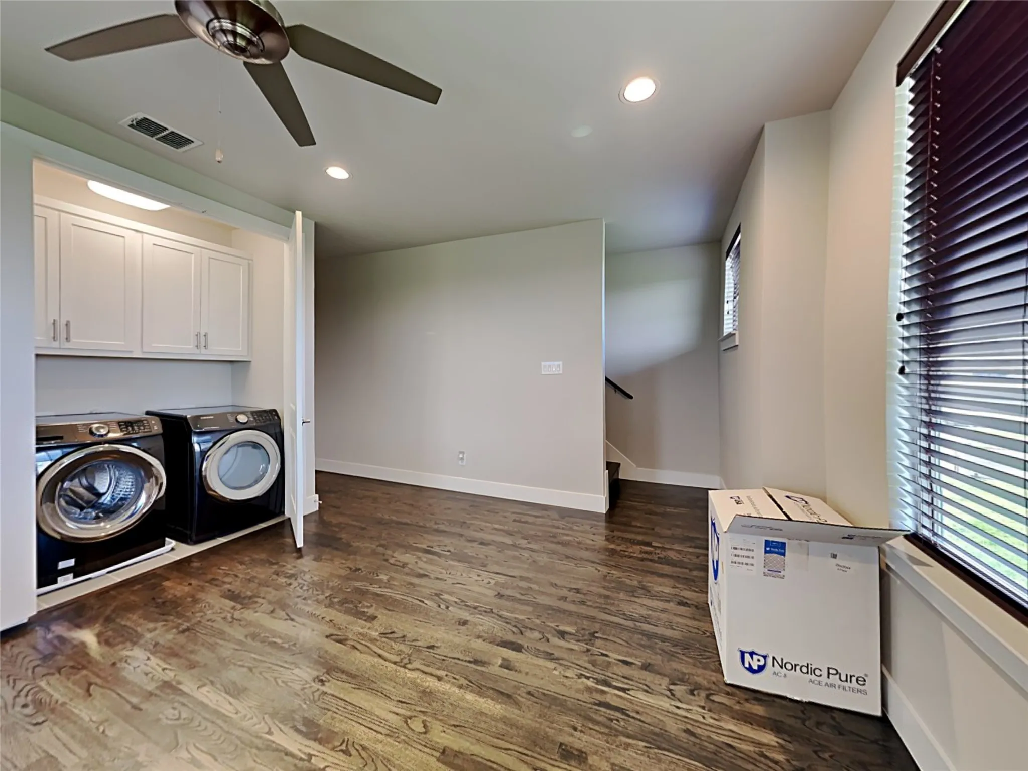 Single Family Residence For Rent in Dallas County , 3107 Sunny Brae Drive, Dallas, Texas 75204, 2 Bedrooms, 3 Bathrooms, 2 Garage spaces, 1,818 Sqft, built in 2017, Price $3,150, mls#21331142, Real Estate Agent in Dallas, Homes For Rent in Dallas county, Homes For Rent in Dallas, Realtor in Dallas Texas, Real Estate Brokerage Independent Realty Texas, Luminita Cordes Realtor