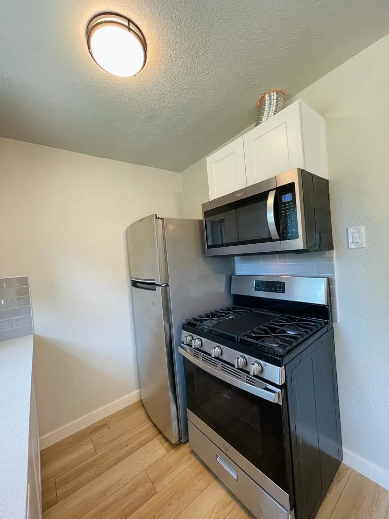 Single Family Residence For Rent in Collin County , 1605 Hawthorne Lane, Plano, Texas 75074, 4 Bedroom, 2 Bathroom, Garage spaces, 1,248 Sqft, built in 1962, mls#21331336, Real Estate Agent in Plano, Homes For Rent in Collin county, Homes For Rent in Plano, Realtor in Plano Texas, Real Estate Brokerage Independent Realty Texas, Luminita Cordes Realtor