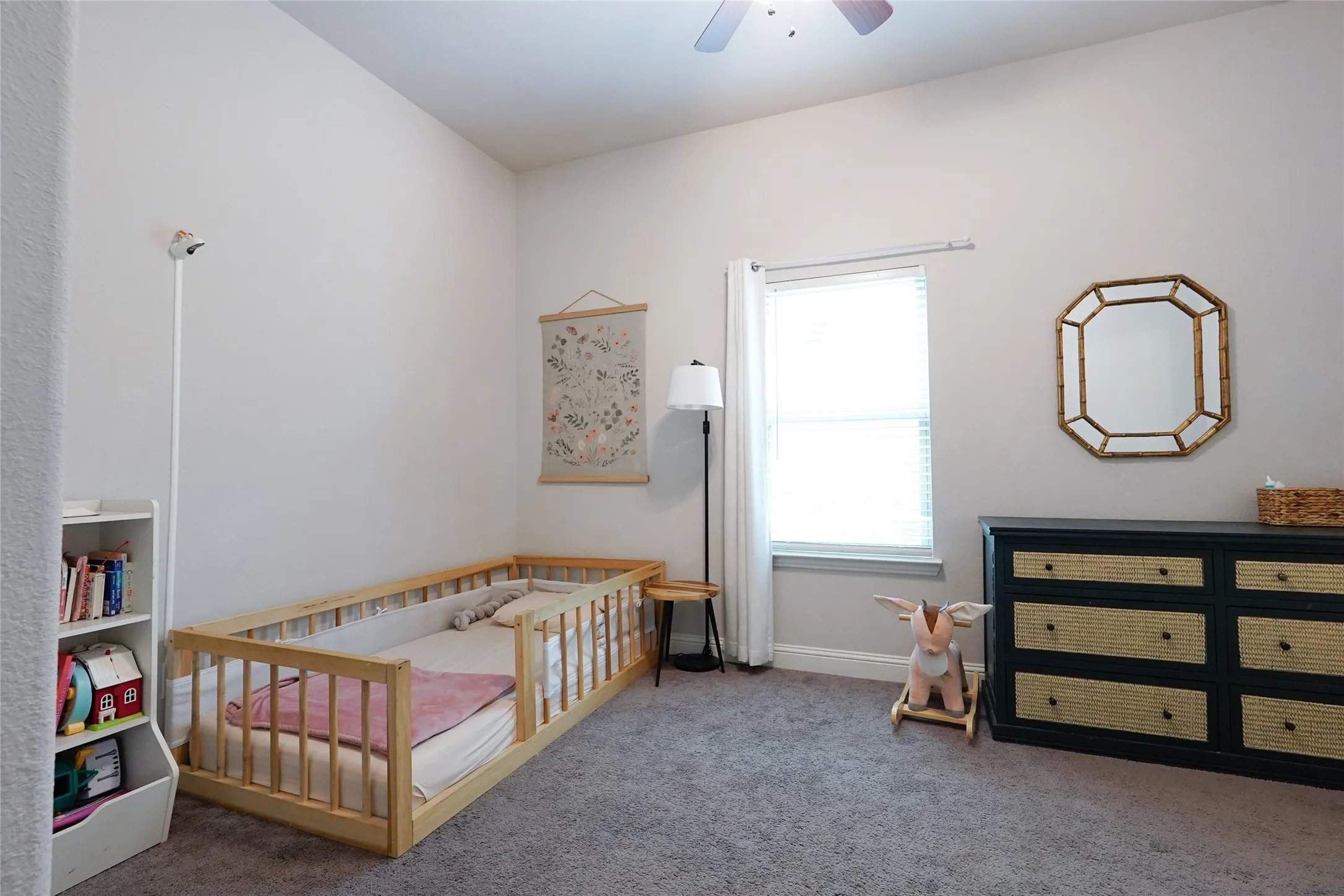 Single Family Residence For Sale in Denton County , 9320 Meadowpark Drive, Denton, Texas 76226, 4 Bedroom, 4 Bathroom, 3 Garage spaces, 2,686 Sqft, built in 2019, mls#21331281, Real Estate Agent in Denton, Homes For Sale in Denton county, Homes For Sale in Denton, Realtor in Denton Texas, Real Estate Brokerage Independent Realty Texas, Luminita Cordes Realtor
