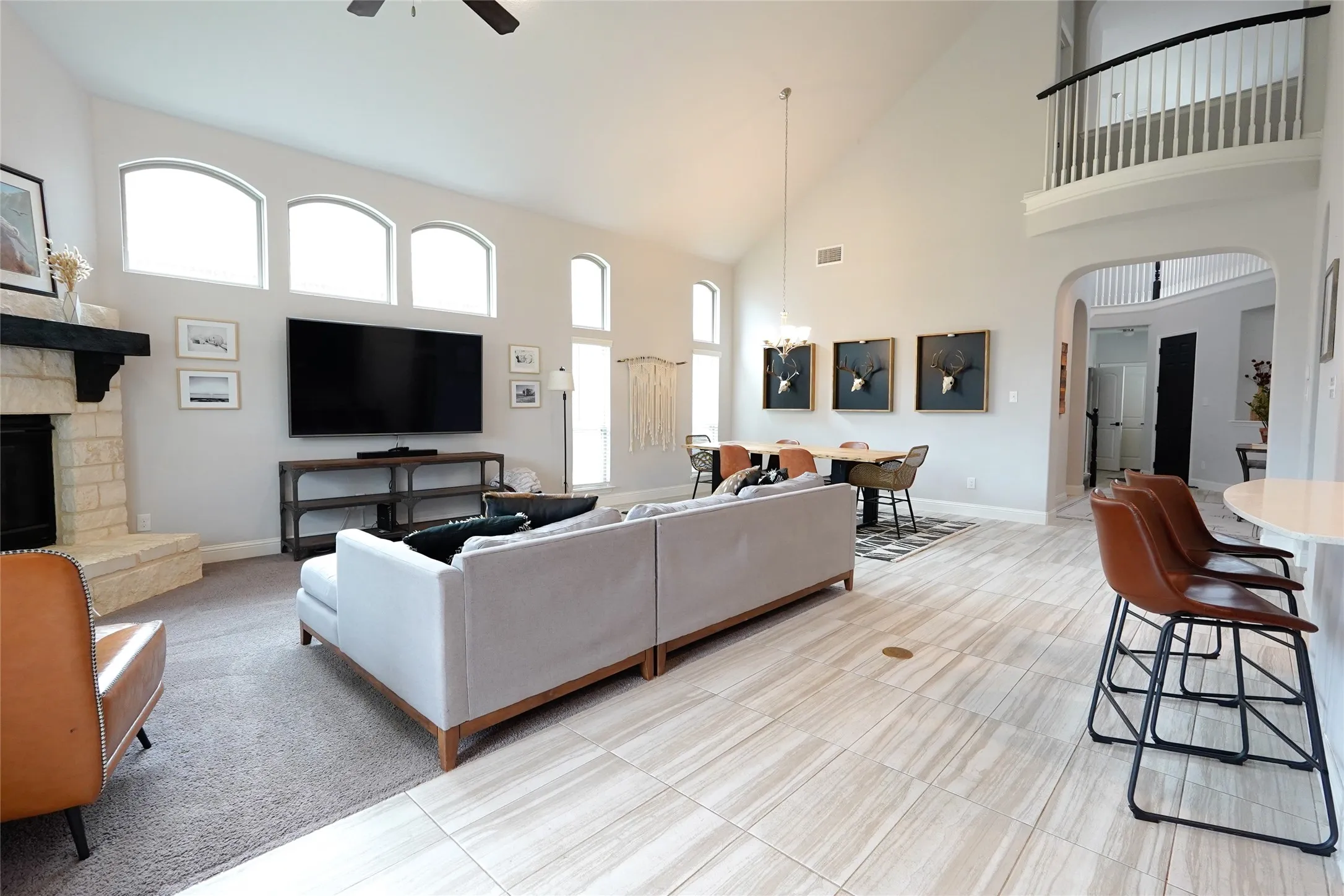 Single Family Residence For Sale in Denton County , 9320 Meadowpark Drive, Denton, Texas 76226, 4 Bedroom, 4 Bathroom, 3 Garage spaces, 2,686 Sqft, built in 2019, mls#21331281, Real Estate Agent in Denton, Homes For Sale in Denton county, Homes For Sale in Denton, Realtor in Denton Texas, Real Estate Brokerage Independent Realty Texas, Luminita Cordes Realtor