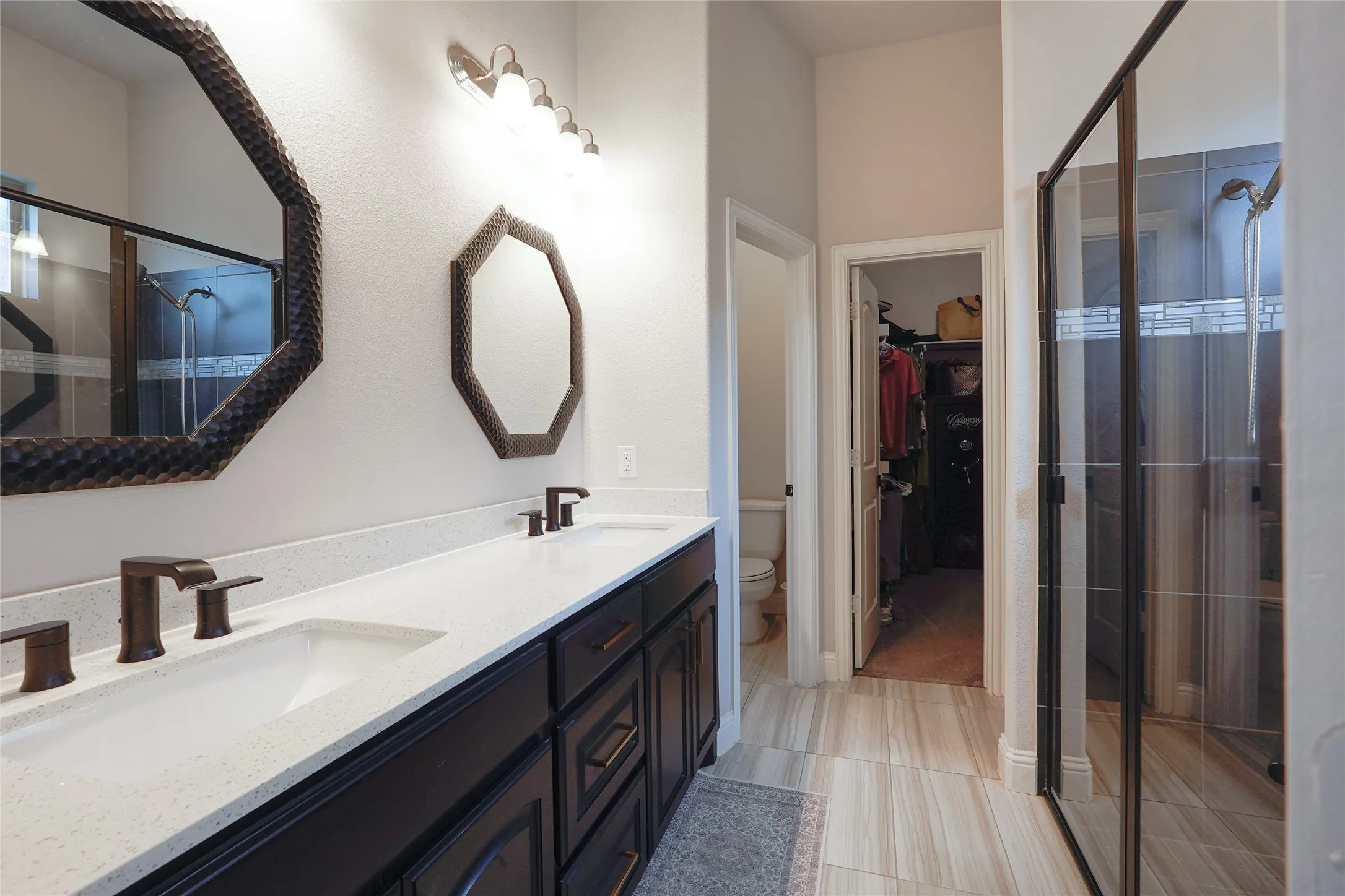 Single Family Residence For Sale in Denton County , 9320 Meadowpark Drive, Denton, Texas 76226, 4 Bedroom, 4 Bathroom, 3 Garage spaces, 2,686 Sqft, built in 2019, mls#21331281, Real Estate Agent in Denton, Homes For Sale in Denton county, Homes For Sale in Denton, Realtor in Denton Texas, Real Estate Brokerage Independent Realty Texas, Luminita Cordes Realtor