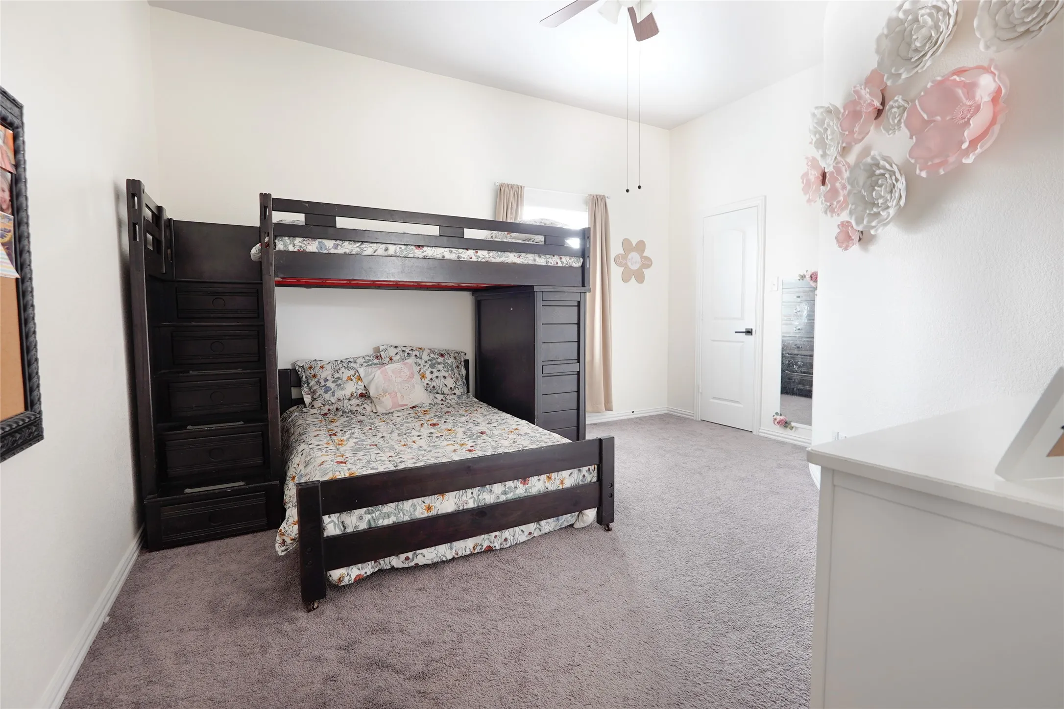 Single Family Residence For Sale in Denton County , 9320 Meadowpark Drive, Denton, Texas 76226, 4 Bedroom, 4 Bathroom, 3 Garage spaces, 2,686 Sqft, built in 2019, mls#21331281, Real Estate Agent in Denton, Homes For Sale in Denton county, Homes For Sale in Denton, Realtor in Denton Texas, Real Estate Brokerage Independent Realty Texas, Luminita Cordes Realtor