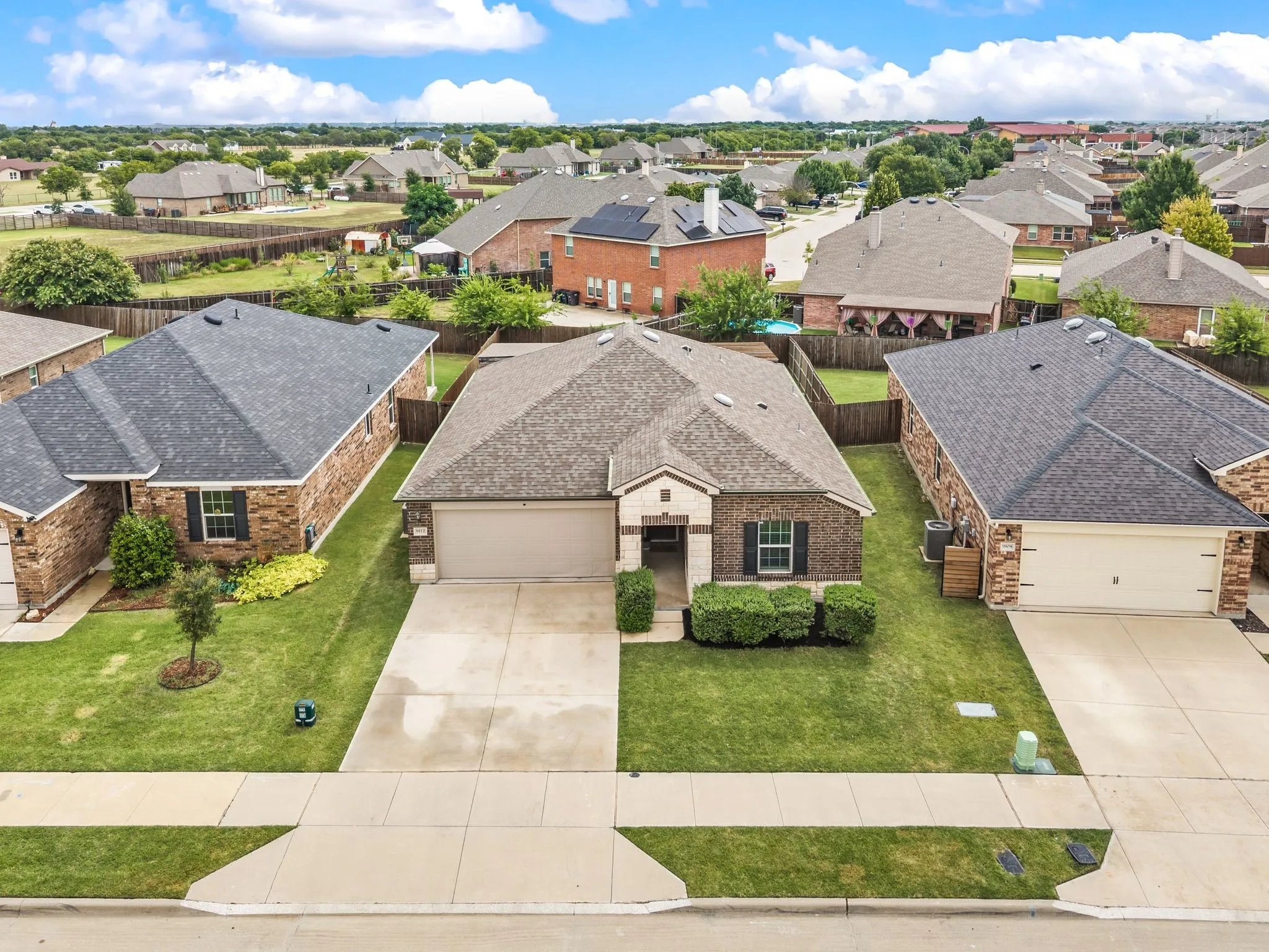 Single Family Residence For Sale in Tarrant County , 9112 Lookout Point, Fort Worth, Texas 76179, 3 Bedroom, 2 Bathroom, 2 Garage spaces, 1,431 Sqft, built in 2020, mls#21329832, Real Estate Agent in Fort Worth, Homes For Sale in Tarrant county, Homes For Sale in Fort Worth, Realtor in Fort Worth Texas, Real Estate Brokerage Independent Realty Texas, Luminita Cordes Realtor