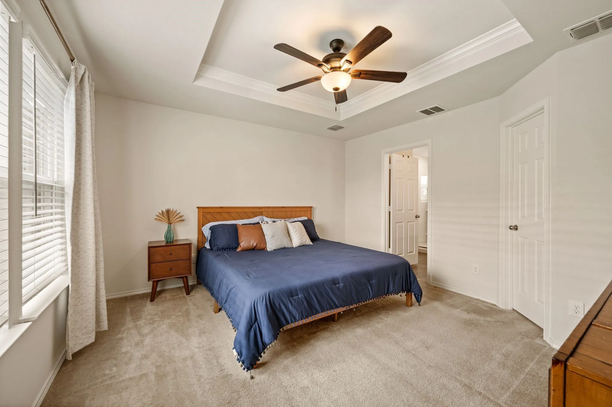 Single Family Residence For Sale in Tarrant County , 9112 Lookout Point, Fort Worth, Texas 76179, 3 Bedroom, 2 Bathroom, 2 Garage spaces, 1,431 Sqft, built in 2020, mls#21329832, Real Estate Agent in Fort Worth, Homes For Sale in Tarrant county, Homes For Sale in Fort Worth, Realtor in Fort Worth Texas, Real Estate Brokerage Independent Realty Texas, Luminita Cordes Realtor