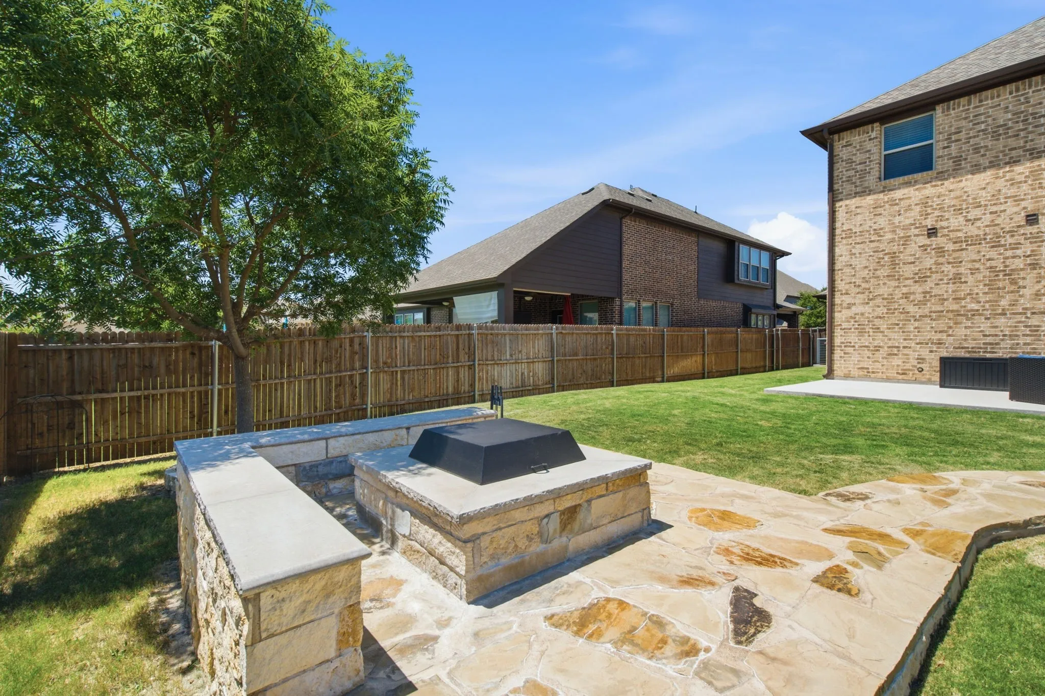 Single Family Residence For Sale in Denton County , 1106 Alderwood Drive, Justin, Texas 76247, 5 Bedroom, 4 Bathroom, 3 Garage spaces, 3,274 Sqft, built in 2019, mls#21330095, Real Estate Agent in Justin, Homes For Sale in Denton county, Homes For Sale in Justin, Realtor in Justin Texas, Real Estate Brokerage Independent Realty Texas, Luminita Cordes Realtor