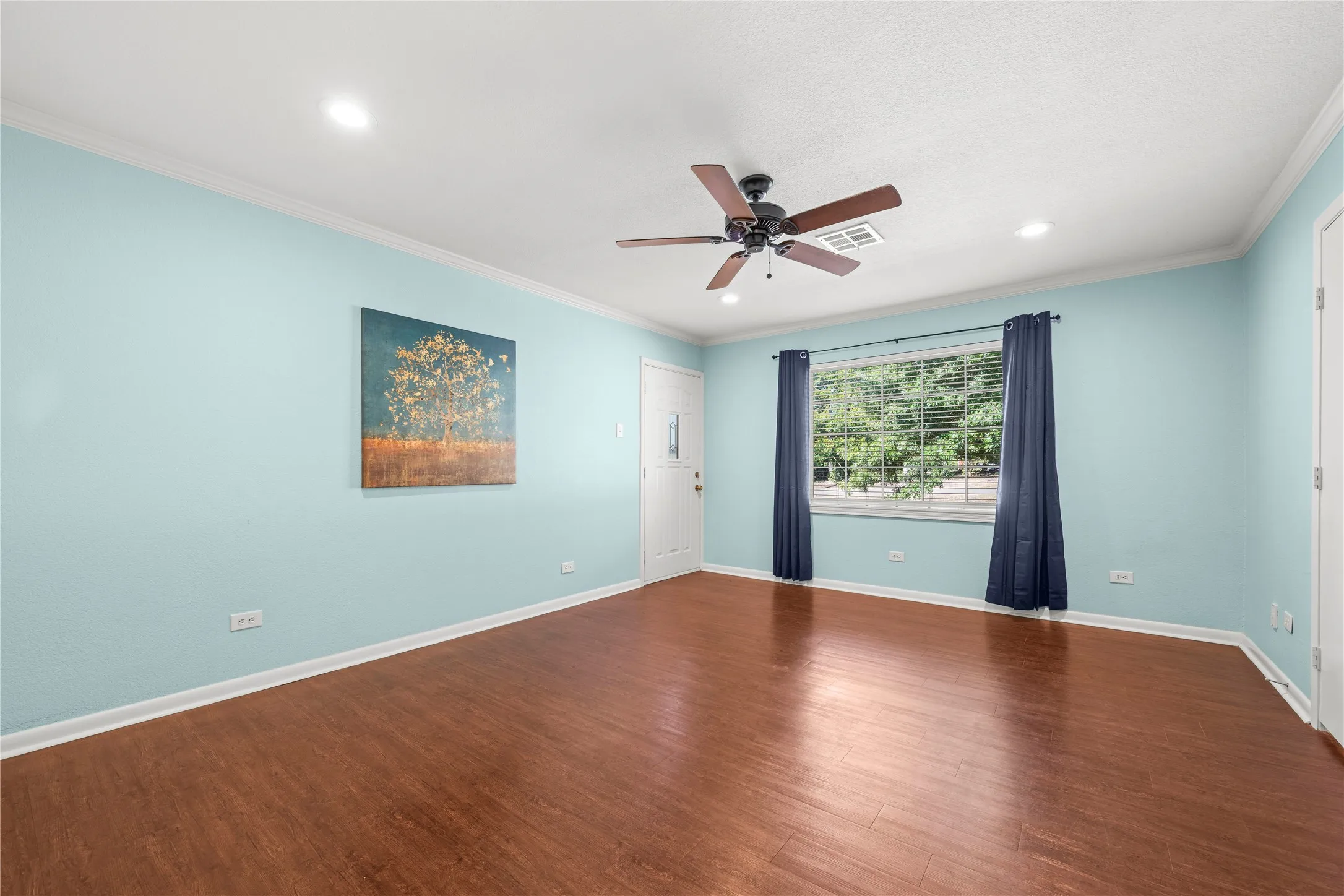 Single Family Residence For Sale in Mc Lennan County , 1305 S Old Temple Road, Lorena, Texas 76655, 3 Bedroom, 2 Bathroom, 2 Garage spaces, 1,668 Sqft, built in 1959, mls#21331346, Real Estate Agent in Lorena, Homes For Sale in Mc Lennan county, Homes For Sale in Lorena, Realtor in Lorena Texas, Real Estate Brokerage Independent Realty Texas, Luminita Cordes Realtor