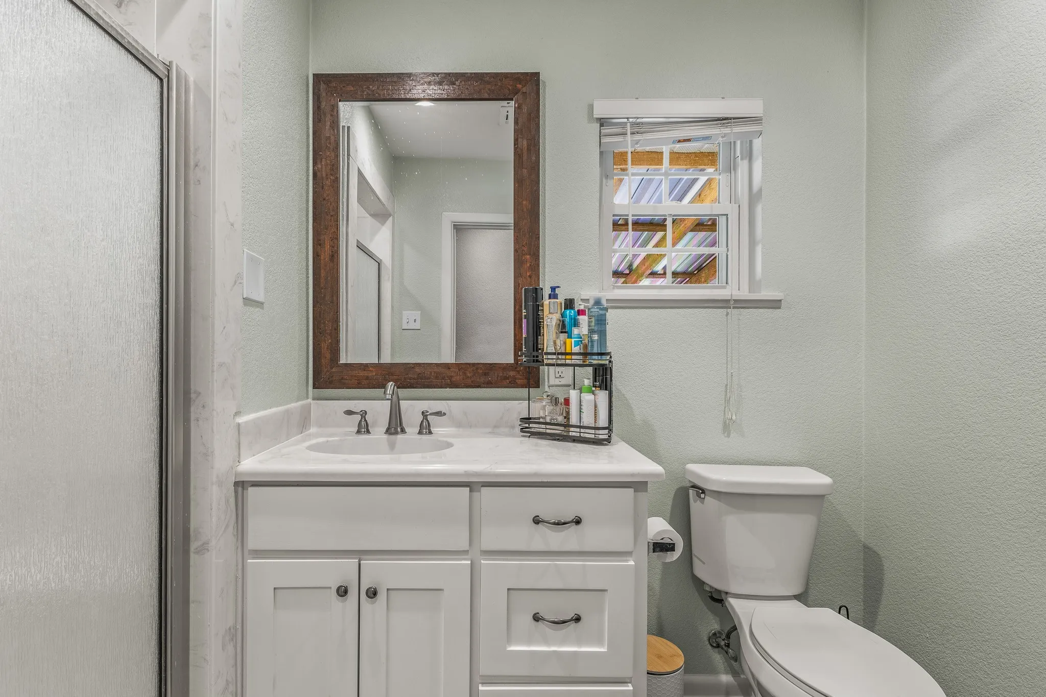 Single Family Residence For Sale in Mc Lennan County , 1305 S Old Temple Road, Lorena, Texas 76655, 3 Bedroom, 2 Bathroom, 2 Garage spaces, 1,668 Sqft, built in 1959, mls#21331346, Real Estate Agent in Lorena, Homes For Sale in Mc Lennan county, Homes For Sale in Lorena, Realtor in Lorena Texas, Real Estate Brokerage Independent Realty Texas, Luminita Cordes Realtor