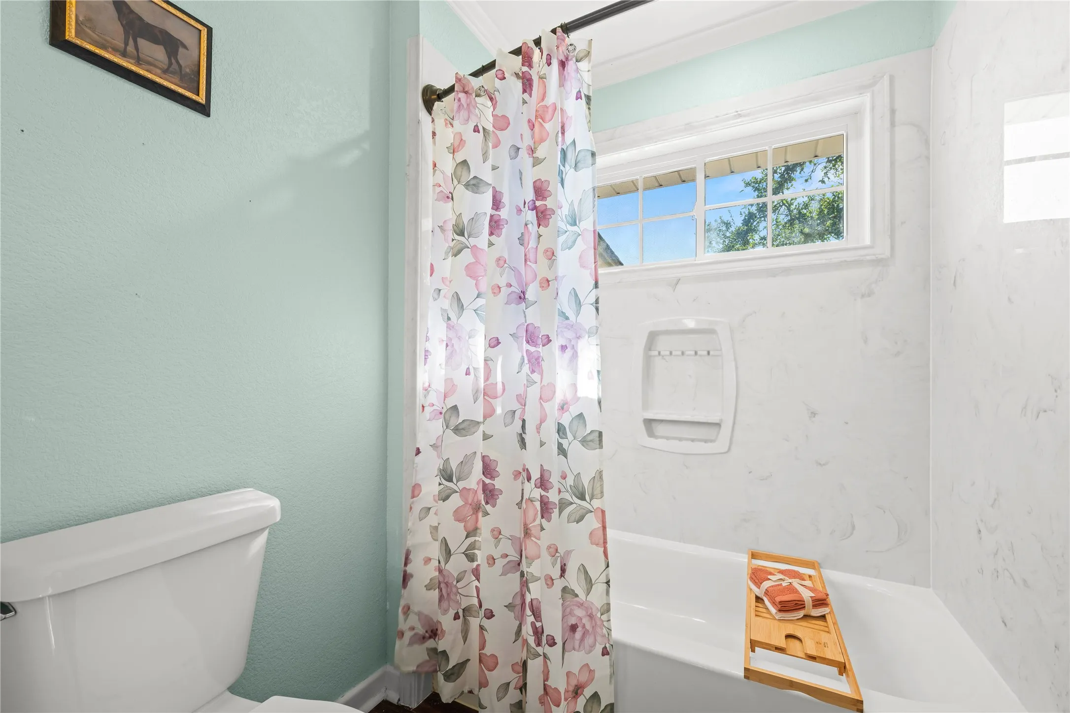 Single Family Residence For Sale in Mc Lennan County , 1305 S Old Temple Road, Lorena, Texas 76655, 3 Bedroom, 2 Bathroom, 2 Garage spaces, 1,668 Sqft, built in 1959, mls#21331346, Real Estate Agent in Lorena, Homes For Sale in Mc Lennan county, Homes For Sale in Lorena, Realtor in Lorena Texas, Real Estate Brokerage Independent Realty Texas, Luminita Cordes Realtor
