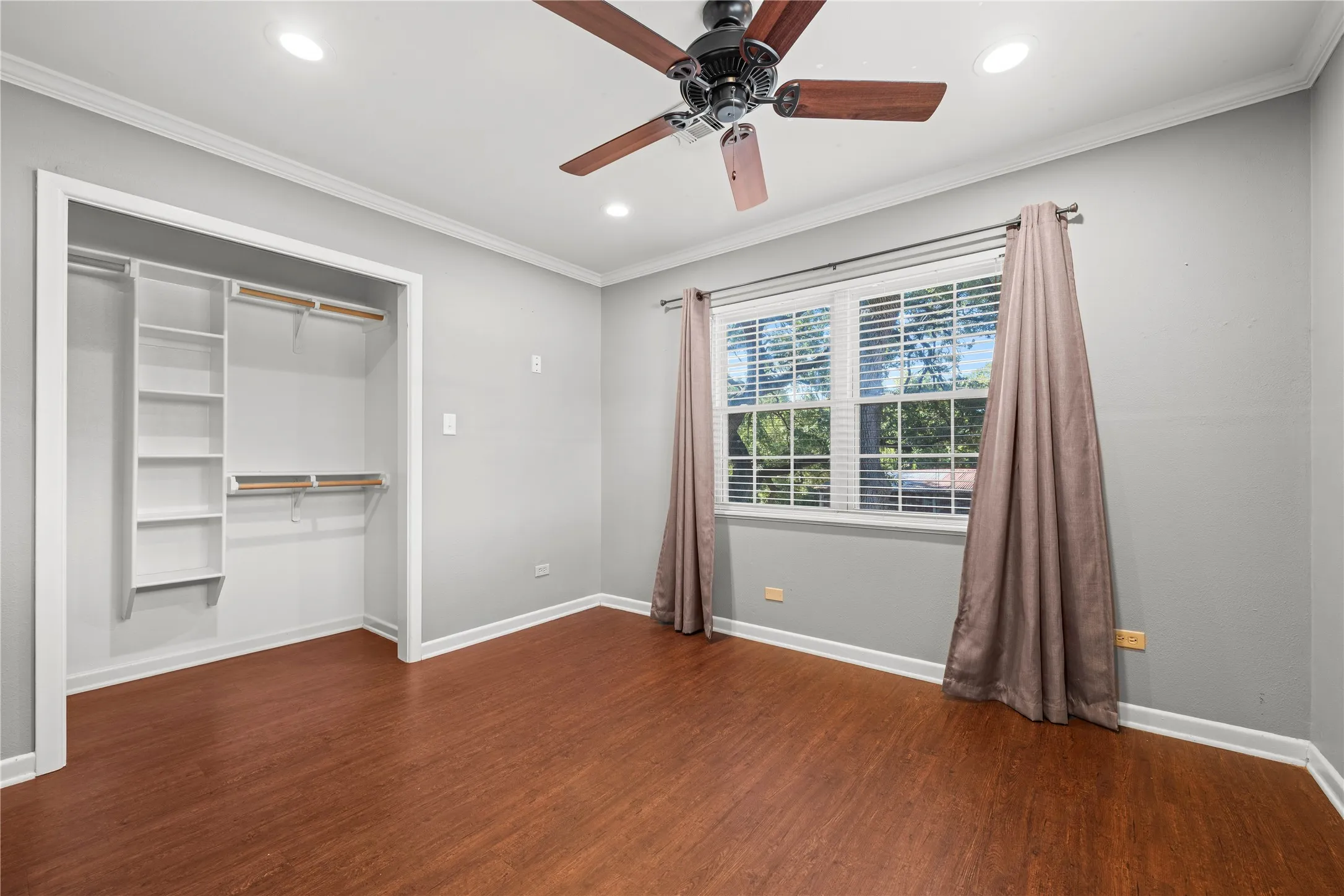 Single Family Residence For Sale in Mc Lennan County , 1305 S Old Temple Road, Lorena, Texas 76655, 3 Bedroom, 2 Bathroom, 2 Garage spaces, 1,668 Sqft, built in 1959, mls#21331346, Real Estate Agent in Lorena, Homes For Sale in Mc Lennan county, Homes For Sale in Lorena, Realtor in Lorena Texas, Real Estate Brokerage Independent Realty Texas, Luminita Cordes Realtor