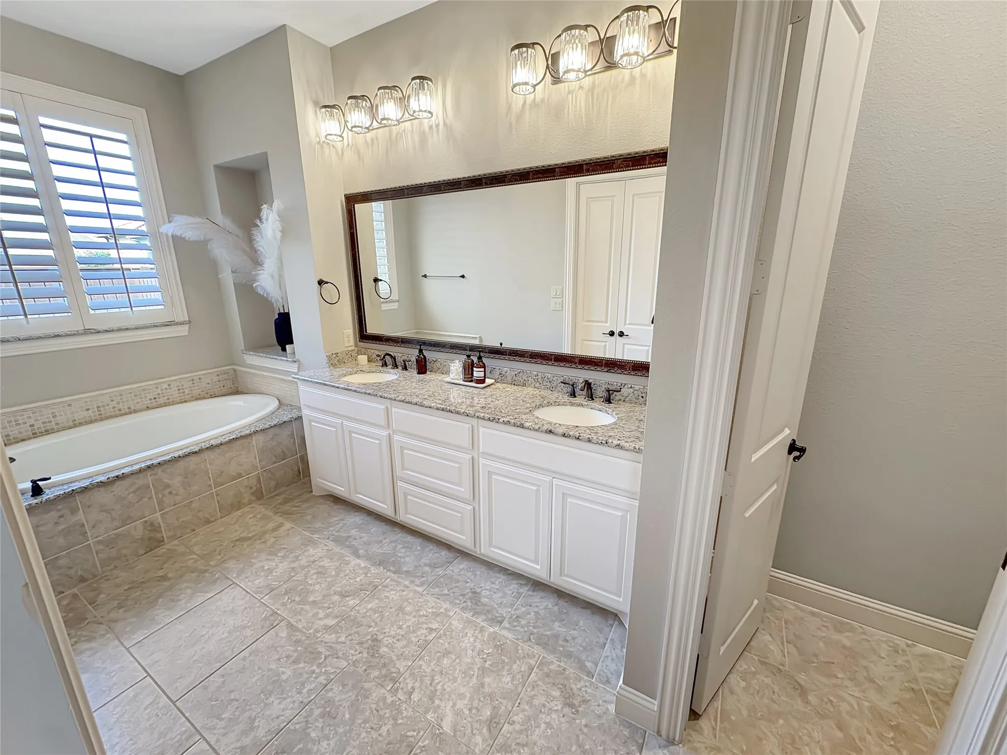 Single Family Residence For Sale in Denton County , 2251 Kennedy Drive, Frisco, Texas 75034, 3 Bedroom, 3 Bathroom, 2 Garage spaces, 2,356 Sqft, built in 2014, mls#21330312, Real Estate Agent in Frisco, Homes For Sale in Denton county, Homes For Sale in Frisco, Realtor in Frisco Texas, Real Estate Brokerage Independent Realty Texas, Luminita Cordes Realtor