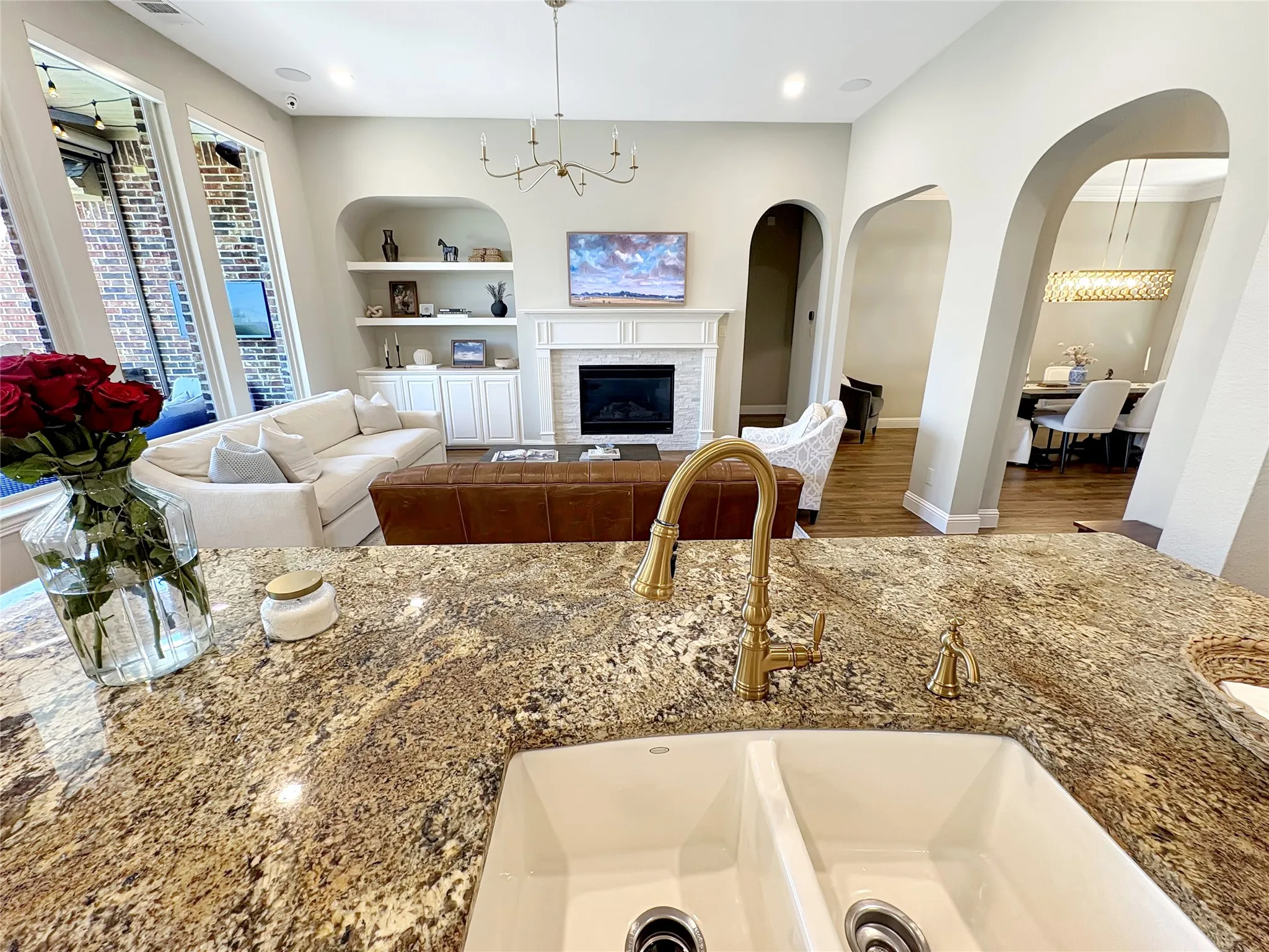 Single Family Residence For Sale in Denton County , 2251 Kennedy Drive, Frisco, Texas 75034, 3 Bedroom, 3 Bathroom, 2 Garage spaces, 2,356 Sqft, built in 2014, mls#21330312, Real Estate Agent in Frisco, Homes For Sale in Denton county, Homes For Sale in Frisco, Realtor in Frisco Texas, Real Estate Brokerage Independent Realty Texas, Luminita Cordes Realtor