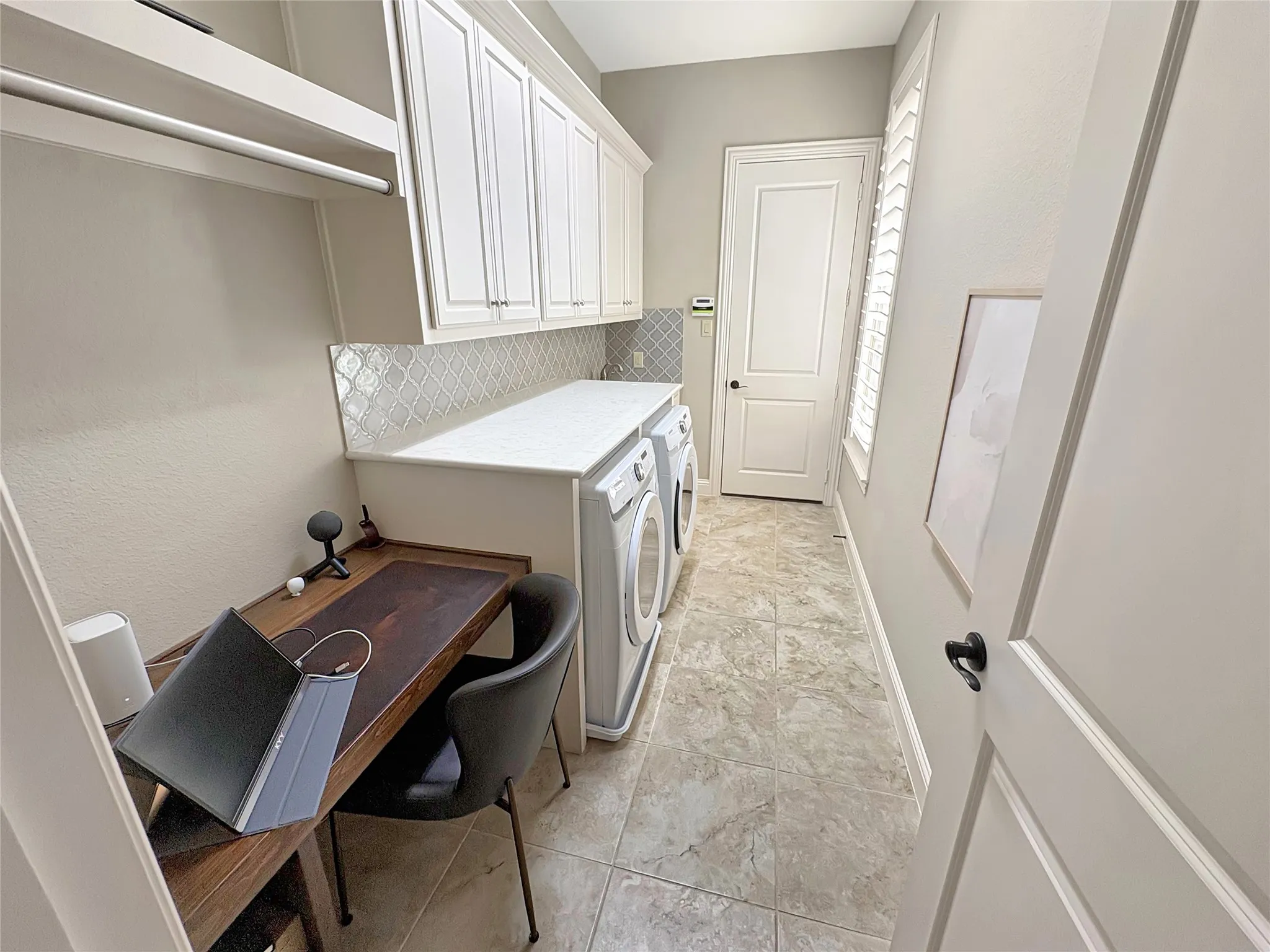 Single Family Residence For Sale in Denton County , 2251 Kennedy Drive, Frisco, Texas 75034, 3 Bedroom, 3 Bathroom, 2 Garage spaces, 2,356 Sqft, built in 2014, mls#21330312, Real Estate Agent in Frisco, Homes For Sale in Denton county, Homes For Sale in Frisco, Realtor in Frisco Texas, Real Estate Brokerage Independent Realty Texas, Luminita Cordes Realtor