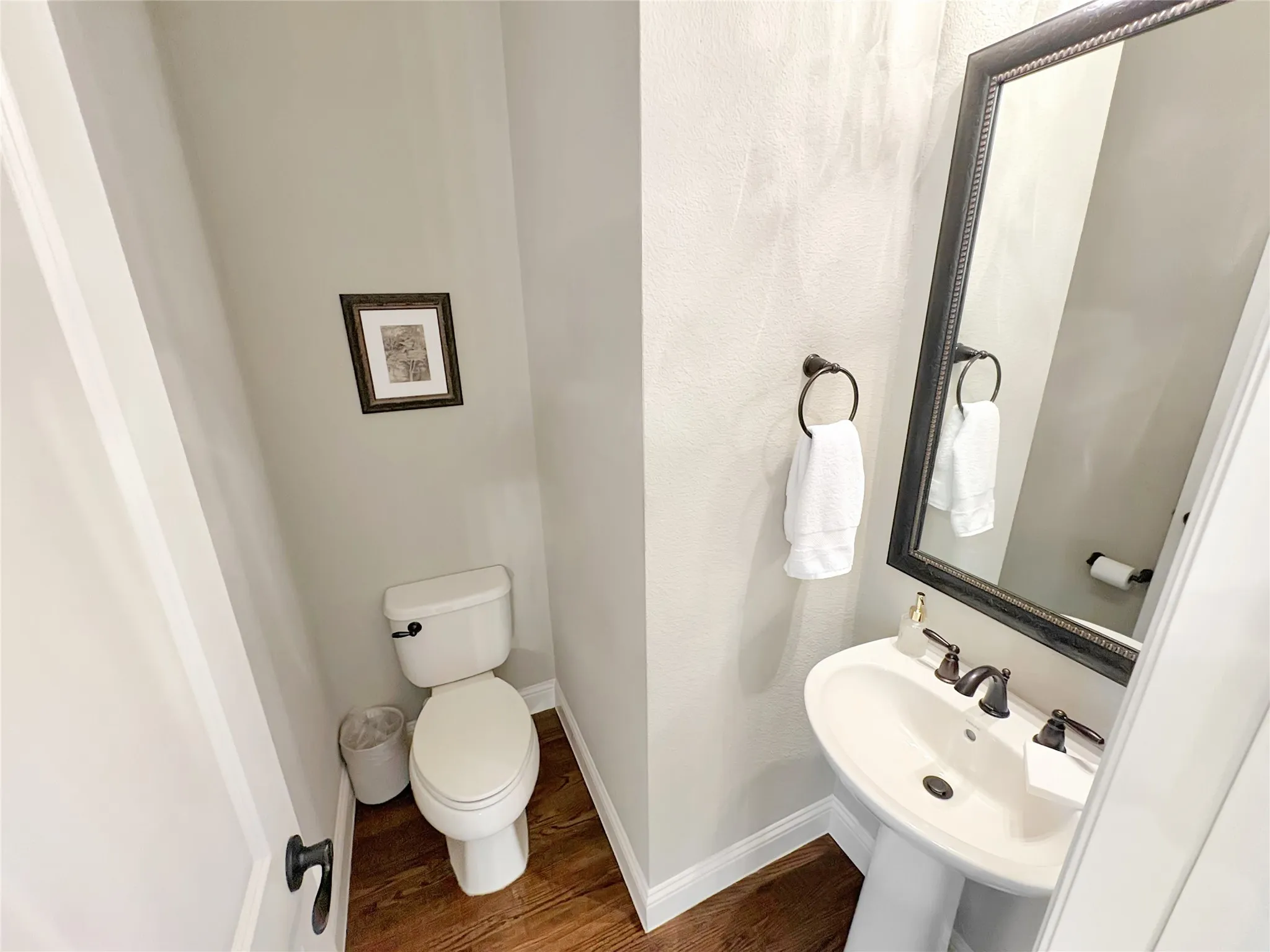 Single Family Residence For Sale in Denton County , 2251 Kennedy Drive, Frisco, Texas 75034, 3 Bedroom, 3 Bathroom, 2 Garage spaces, 2,356 Sqft, built in 2014, mls#21330312, Real Estate Agent in Frisco, Homes For Sale in Denton county, Homes For Sale in Frisco, Realtor in Frisco Texas, Real Estate Brokerage Independent Realty Texas, Luminita Cordes Realtor