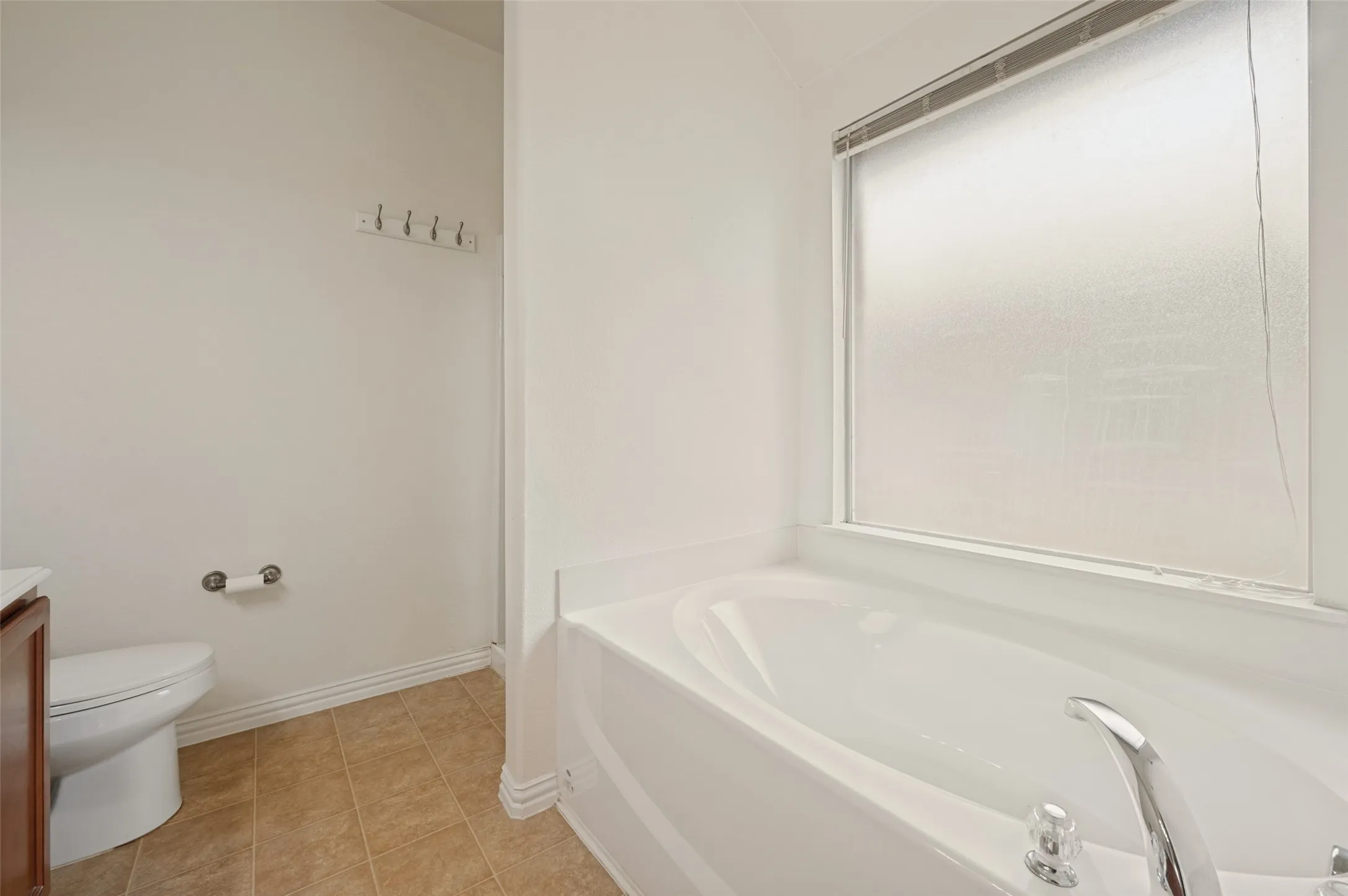 Single Family Residence For Rent in Collin County , 5005 Ridge Run Drive, Mc Kinney, Texas 75071, 3 Bedroom, 2 Bathroom, 2 Garage spaces, 1,529 Sqft, built in 2008, mls#21331324, Real Estate Agent in Mc Kinney, Homes For Rent in Collin county, Homes For Rent in Mc Kinney, Realtor in Mc Kinney Texas, Real Estate Brokerage Independent Realty Texas, Luminita Cordes Realtor