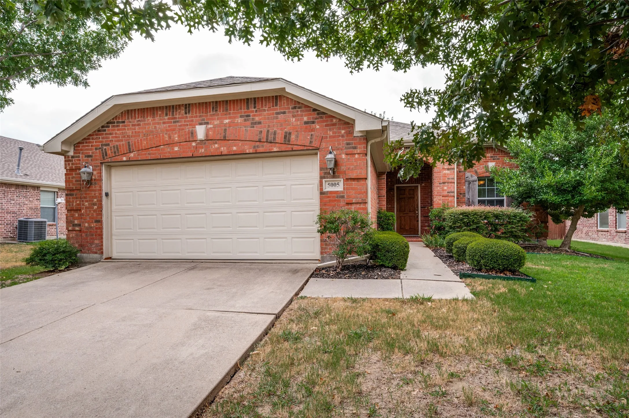 Single Family Residence For Rent in Collin County , 5005 Ridge Run Drive, Mc Kinney, Texas 75071, 3 Bedroom, 2 Bathroom, 2 Garage spaces, 1,529 Sqft, built in 2008, mls#21331324, Real Estate Agent in Mc Kinney, Homes For Rent in Collin county, Homes For Rent in Mc Kinney, Realtor in Mc Kinney Texas, Real Estate Brokerage Independent Realty Texas, Luminita Cordes Realtor
