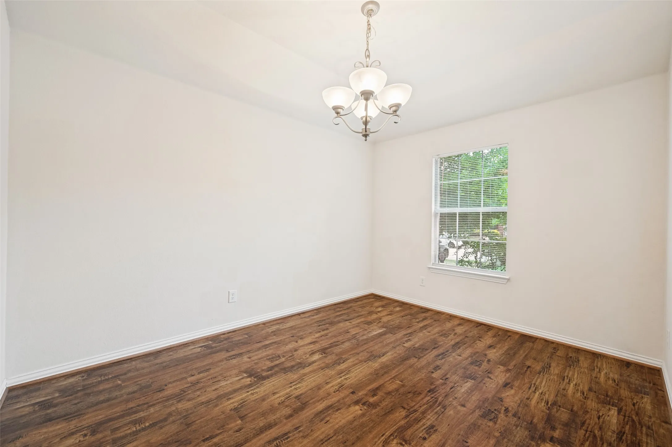 Single Family Residence For Rent in Collin County , 5005 Ridge Run Drive, Mc Kinney, Texas 75071, 3 Bedroom, 2 Bathroom, 2 Garage spaces, 1,529 Sqft, built in 2008, mls#21331324, Real Estate Agent in Mc Kinney, Homes For Rent in Collin county, Homes For Rent in Mc Kinney, Realtor in Mc Kinney Texas, Real Estate Brokerage Independent Realty Texas, Luminita Cordes Realtor