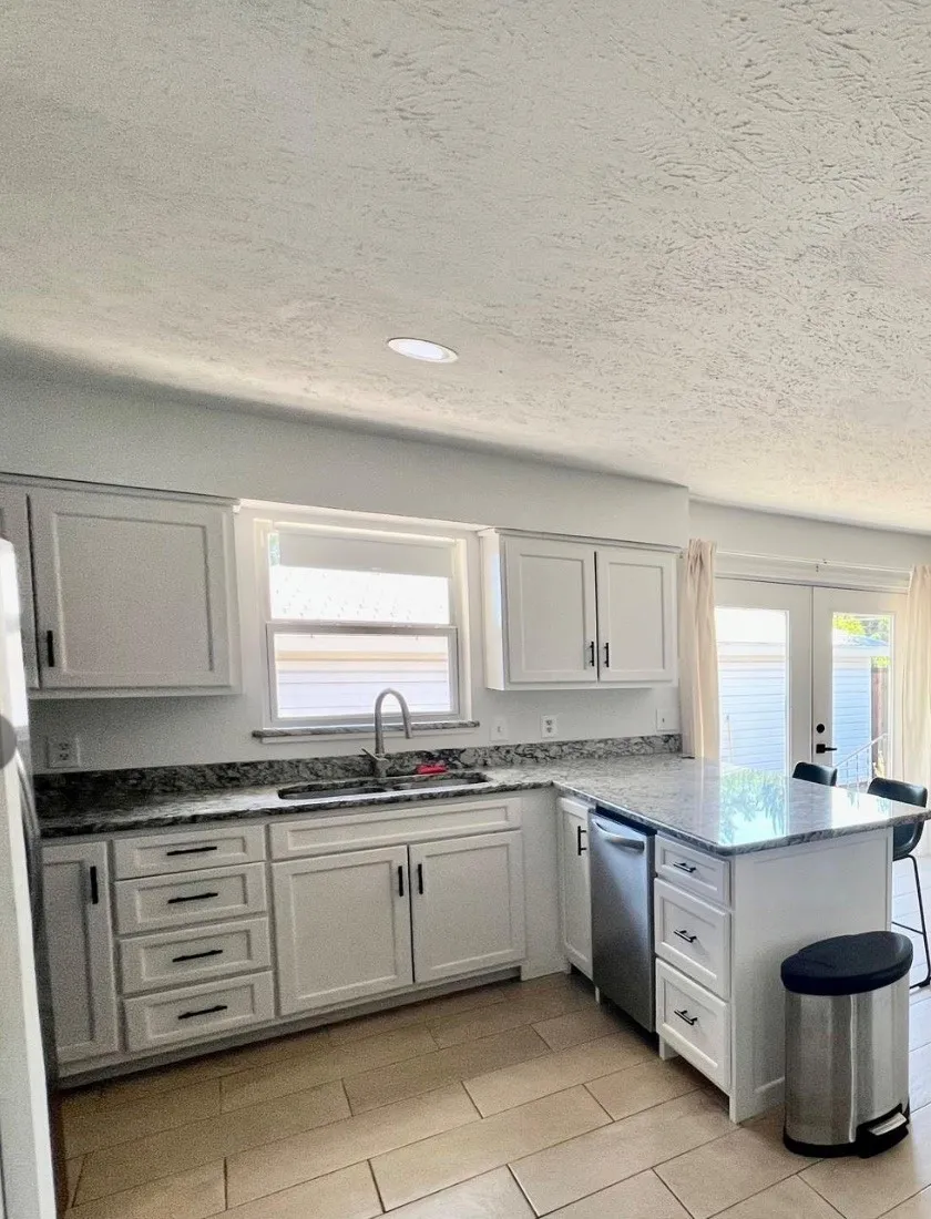 Duplex For Rent in Dallas County , 7412 Walling Lane, Dallas, Texas 75231, 2 Bedroom, 2 Bathroom, 1 Garage spaces, 1,348 Sqft, built in 1964, mls#21330545, Real Estate Agent in Dallas, Homes For Rent in Dallas county, Homes For Rent in Dallas, Realtor in Dallas Texas, Real Estate Brokerage Independent Realty Texas, Luminita Cordes Realtor