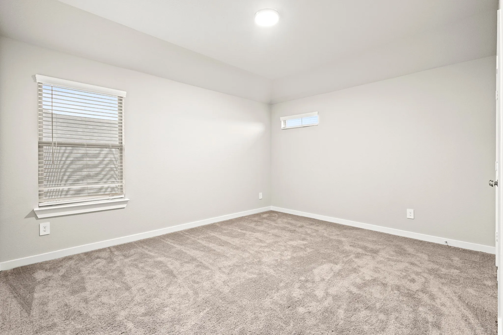Single Family Residence For Sale in Ellis County , 652 Congressional Avenue, Red Oak, Texas 75154, 5 Bedroom, 4 Bathroom, 2 Garage spaces, 3,586 Sqft, built in 2022, mls#21331363, Real Estate Agent in Red Oak, Homes For Sale in Ellis county, Homes For Sale in Red Oak, Realtor in Red Oak Texas, Real Estate Brokerage Independent Realty Texas, Luminita Cordes Realtor